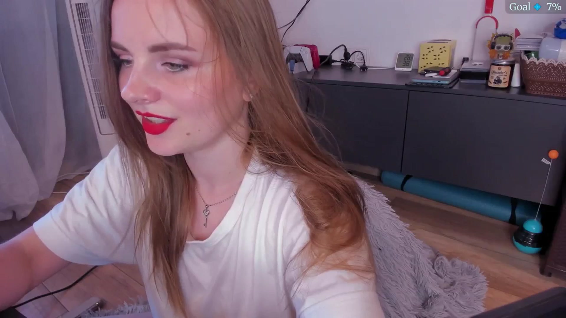 Gallery image thumbnail from BiteTheSweet's myfreecams stream on, 08/15/2025, 13:45 image 5 of 20