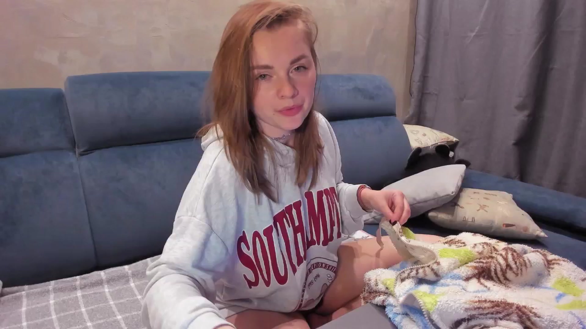 Gallery image thumbnail from BiteTheSweet's myfreecams stream on, 11/22/2025, 19:41 image 20 of 20
