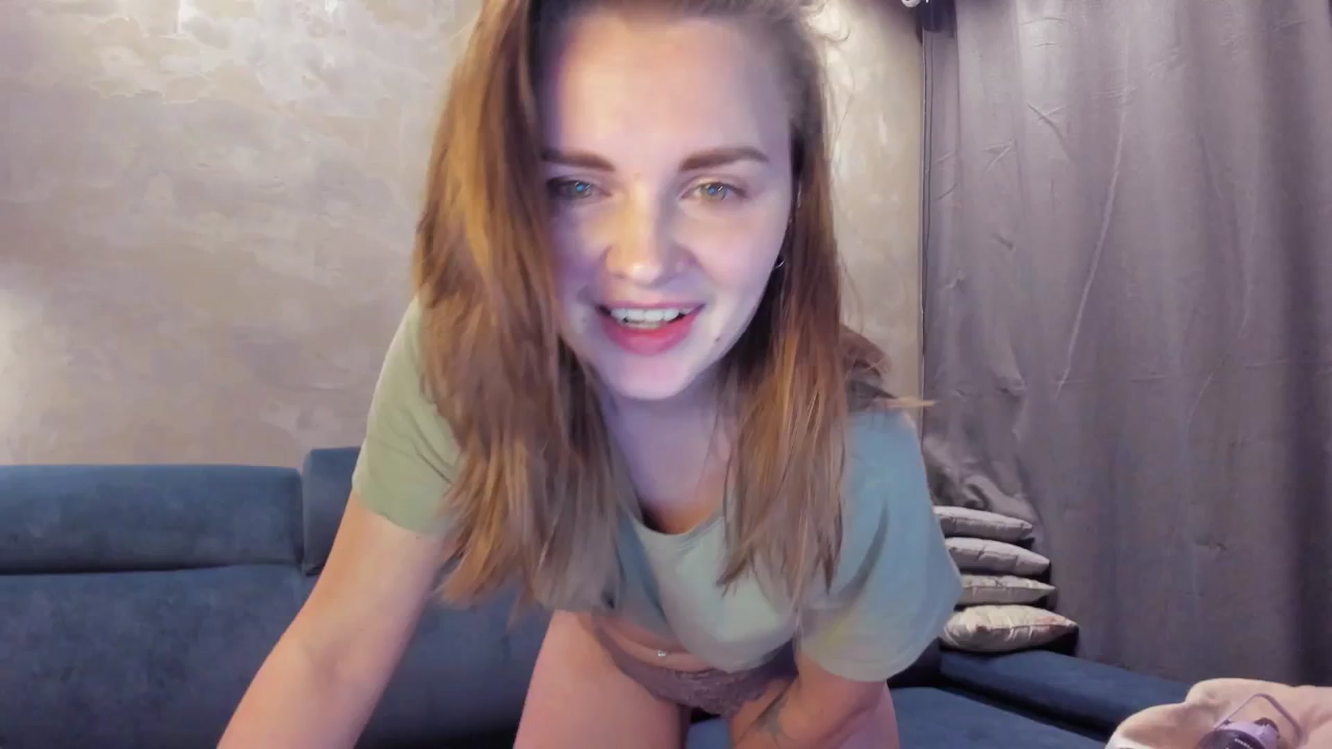 Gallery image thumbnail from BiteTheSweet's myfreecams stream on, 11/29/2025, 17:01 image 6 of 20