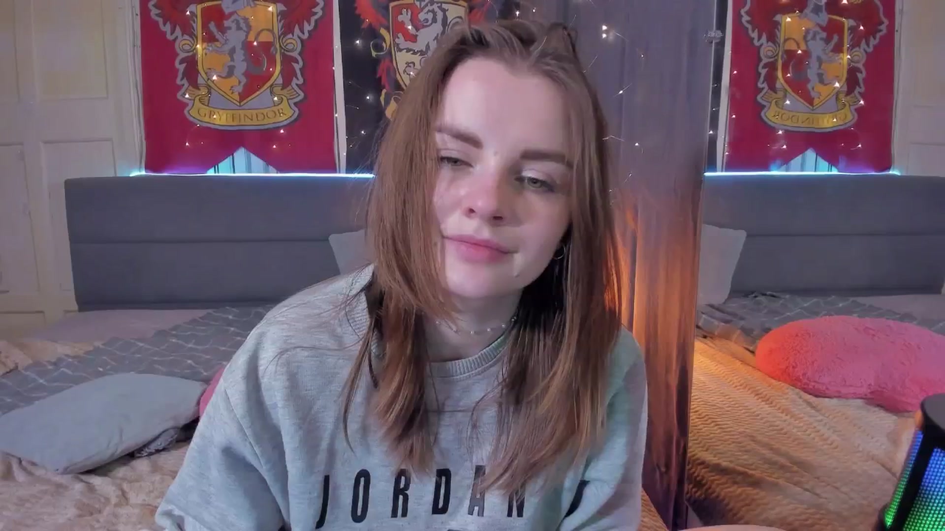 Gallery image thumbnail from BiteTheSweet's myfreecams stream on, 12/18/2025, 21:13 image 7 of 20