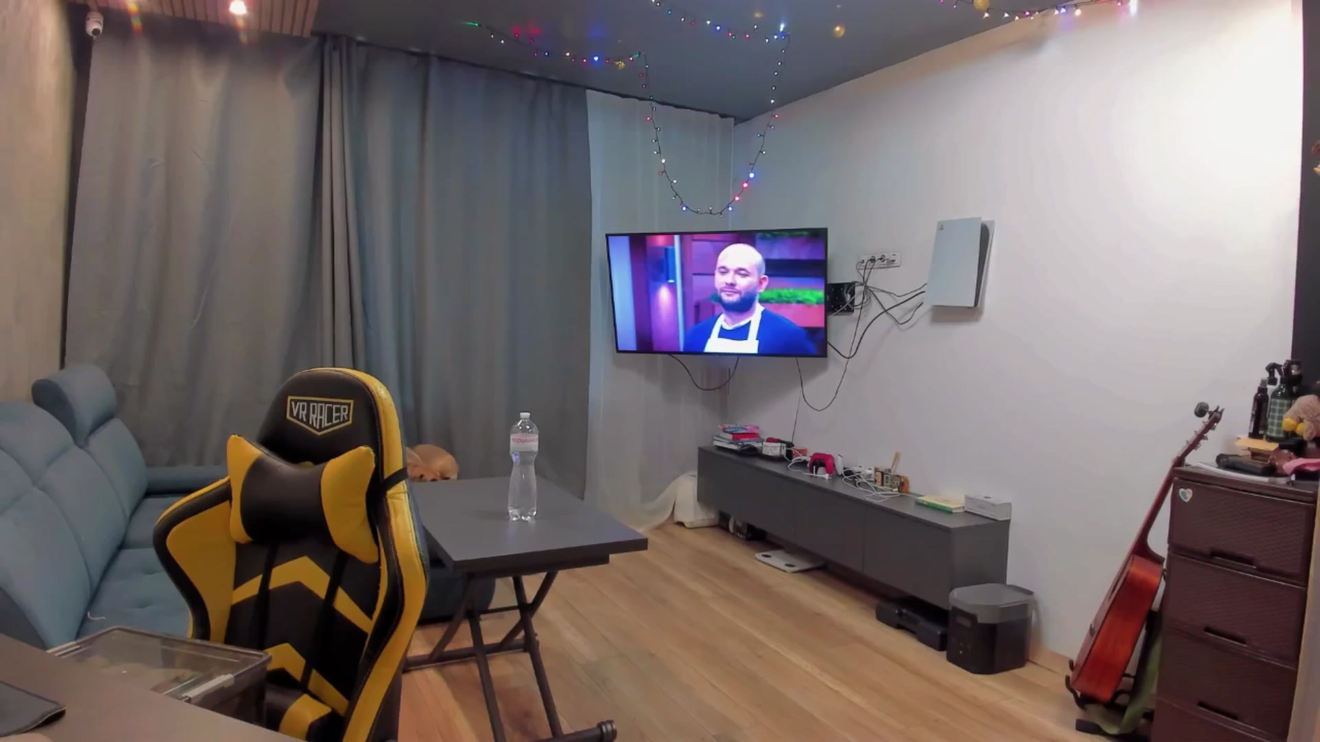 Gallery image thumbnail from BiteTheSweet's myfreecams stream on, 03/17/2026, 18:24 image 4 of 20