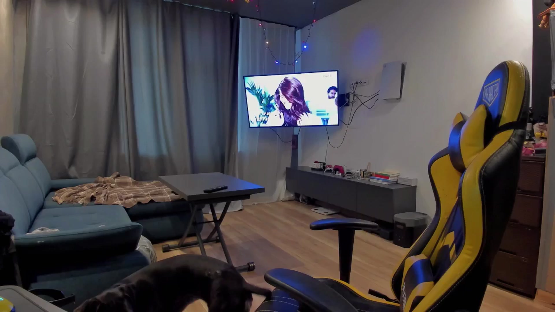 Gallery image thumbnail from BiteTheSweet's myfreecams stream on, 03/20/2026, 07:15 image 12 of 20