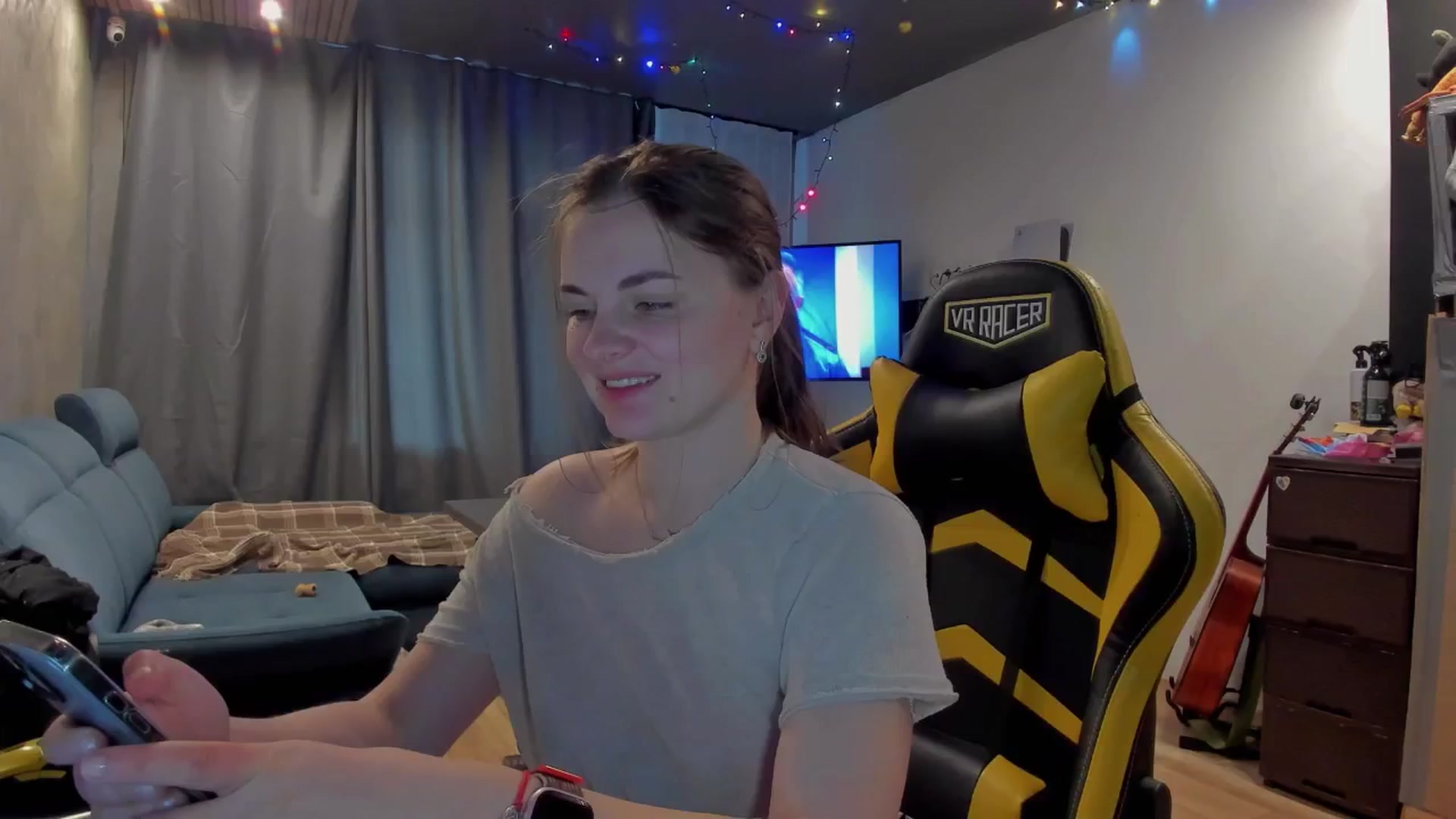 Gallery image thumbnail from BiteTheSweet's myfreecams stream on, 03/20/2026, 07:15 image 8 of 20