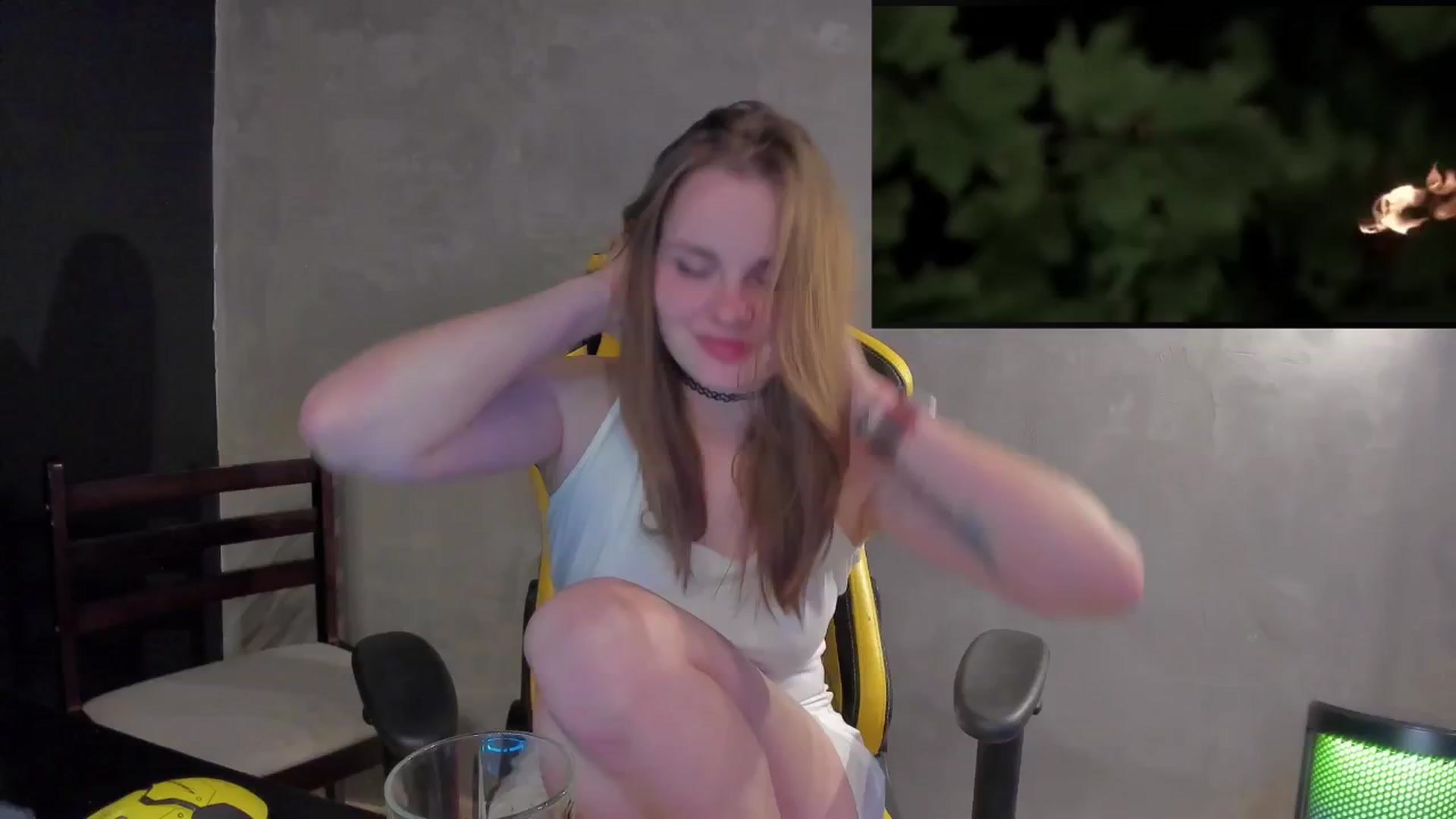Gallery image thumbnail from BiteTheSweet's myfreecams stream on, 03/20/2026, 22:33 image 12 of 20