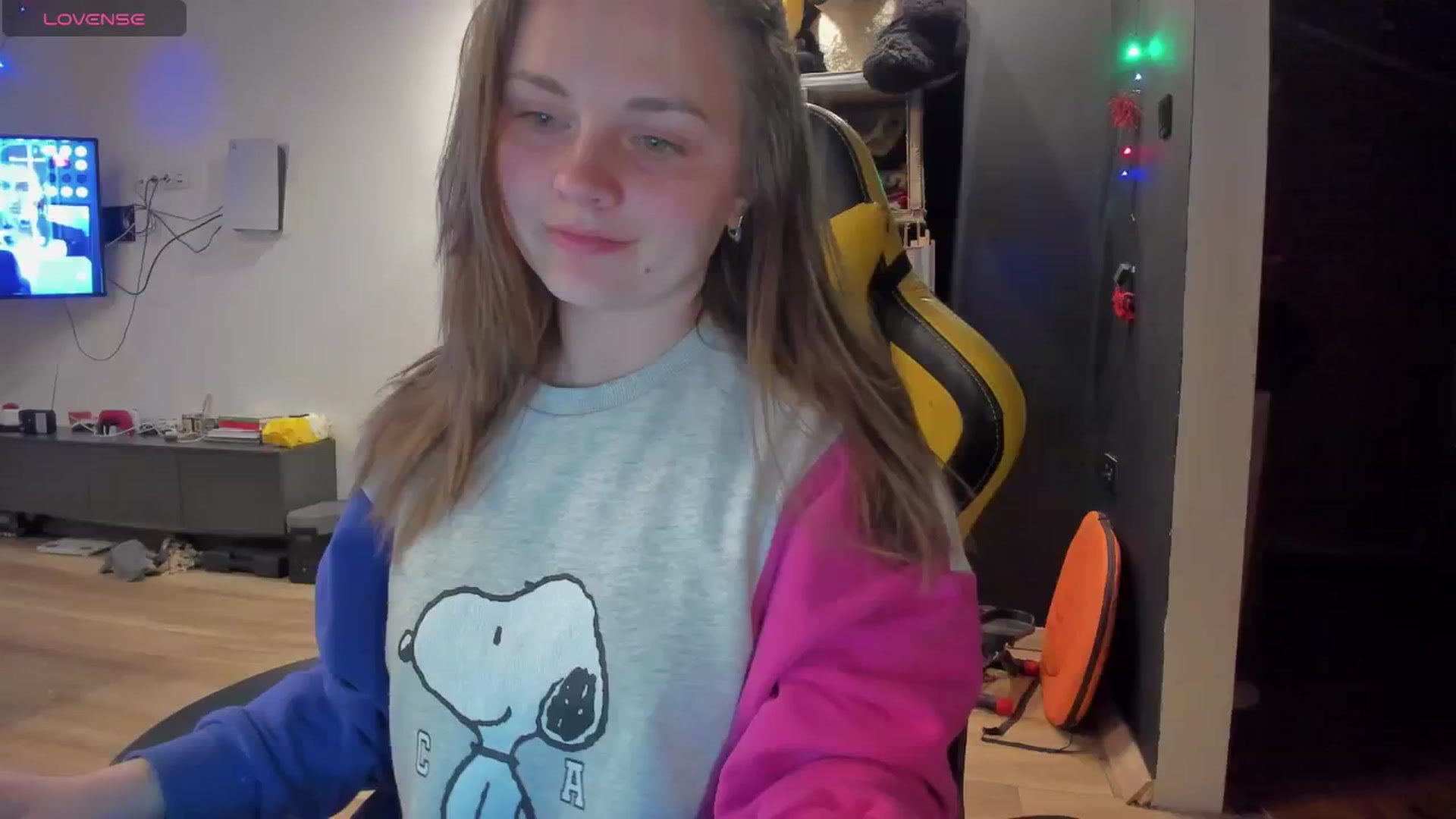 Gallery image thumbnail from BiteTheSweet's myfreecams stream on, 03/22/2026, 18:45 image 16 of 20