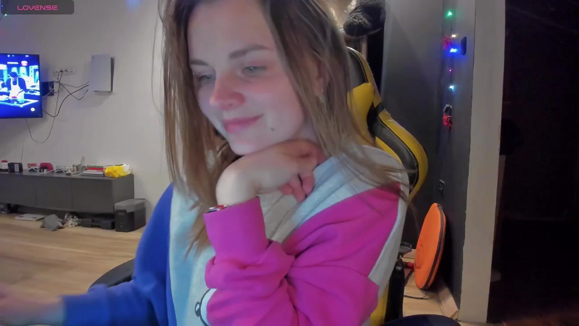 Gallery image thumbnail from BiteTheSweet's myfreecams stream on, 03/22/2026, 18:45 image 4 of 20