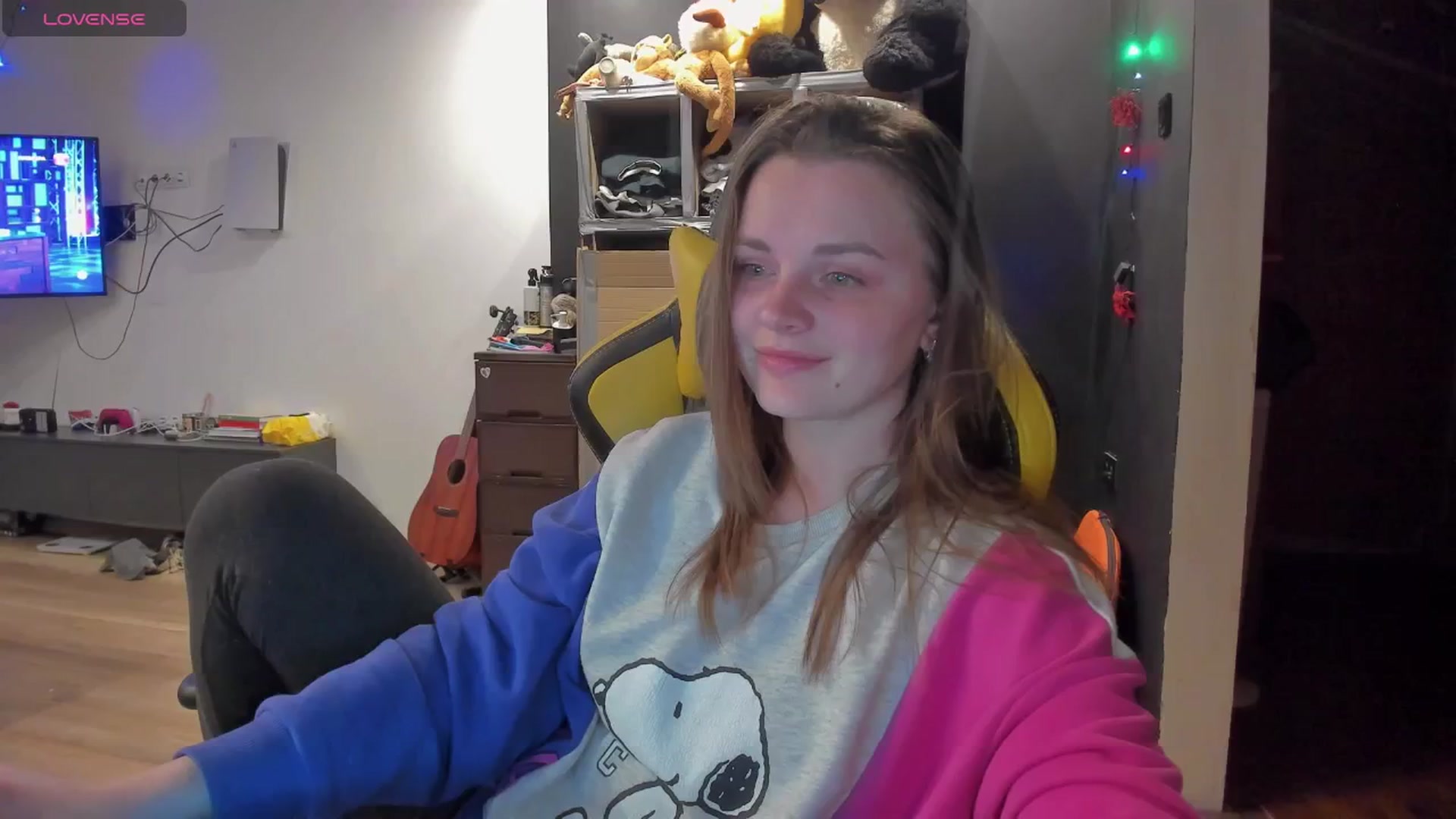 Gallery image thumbnail from BiteTheSweet's myfreecams stream on, 03/22/2026, 18:45 image 10 of 20