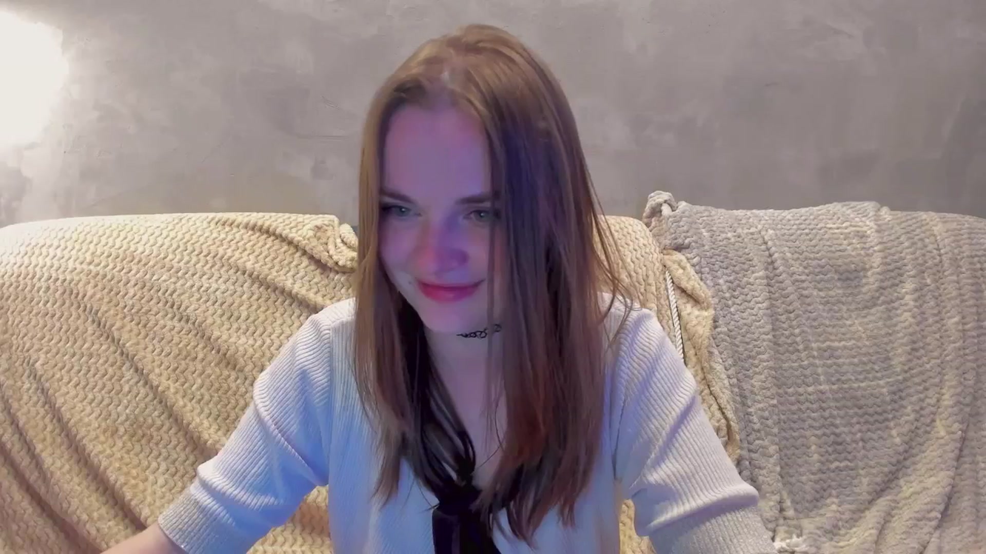 Gallery image thumbnail from BiteTheSweet's myfreecams stream on, 04/08/2026, 24:01 image 4 of 20