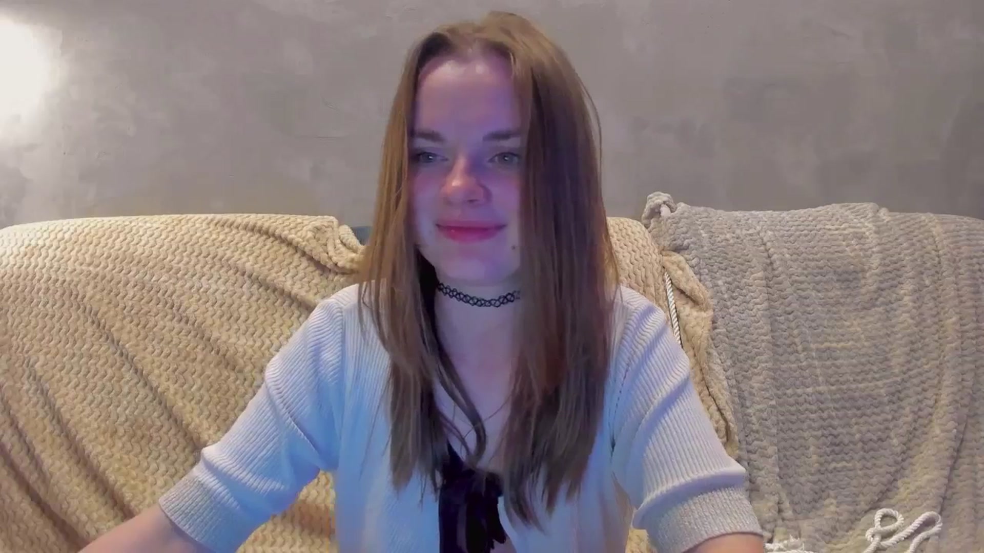 Gallery image thumbnail from BiteTheSweet's myfreecams stream on, 04/08/2026, 24:01 image 6 of 20