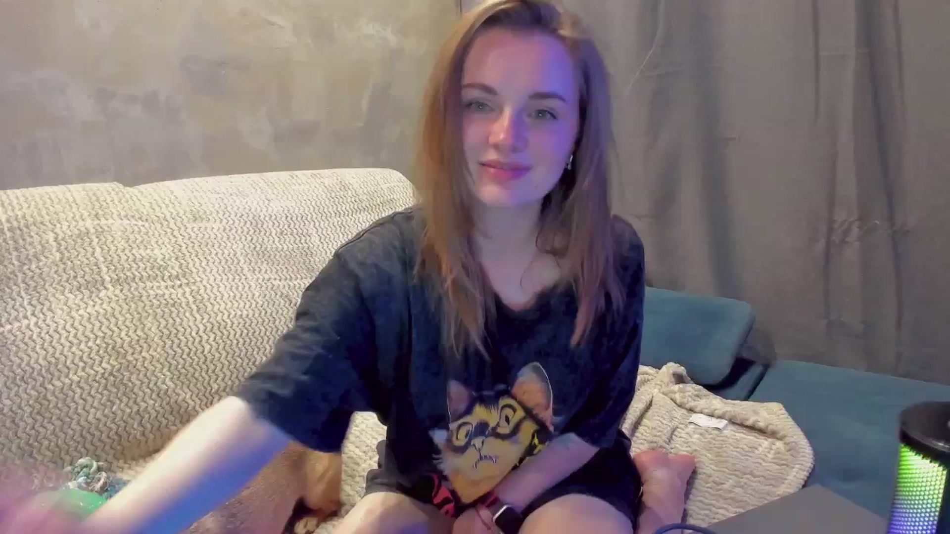 Gallery image thumbnail from BiteTheSweet's myfreecams stream on, 04/20/2026, 20:55 image 13 of 20