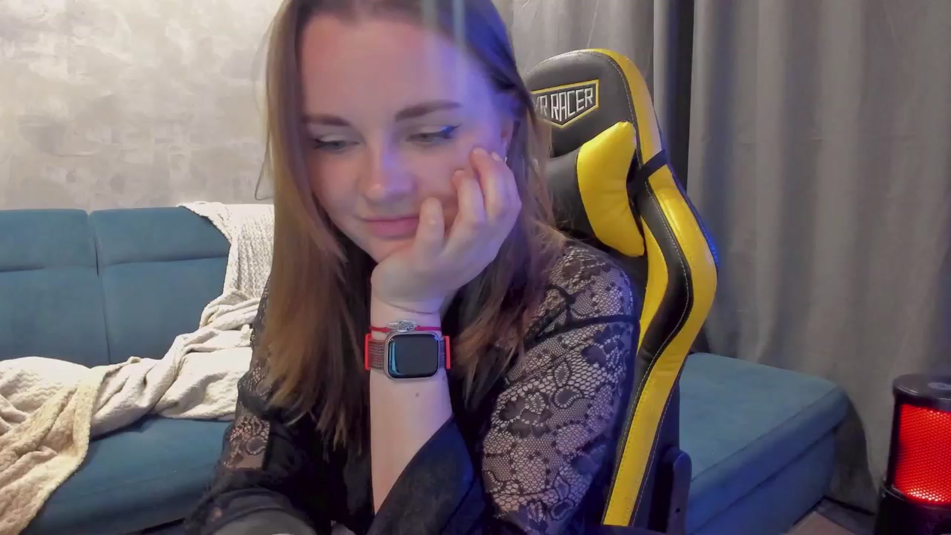 Gallery image thumbnail from BiteTheSweet's myfreecams stream on, 04/24/2026, 21:05 image 4 of 20