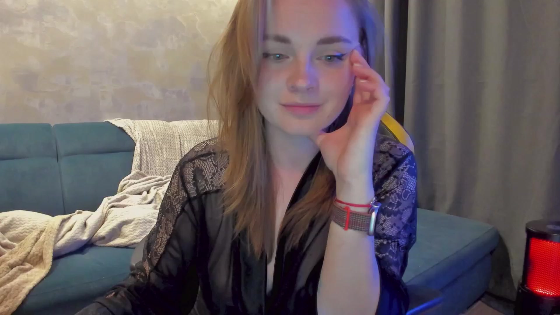 Gallery image thumbnail from BiteTheSweet's myfreecams stream on, 04/24/2026, 21:05 image 5 of 20
