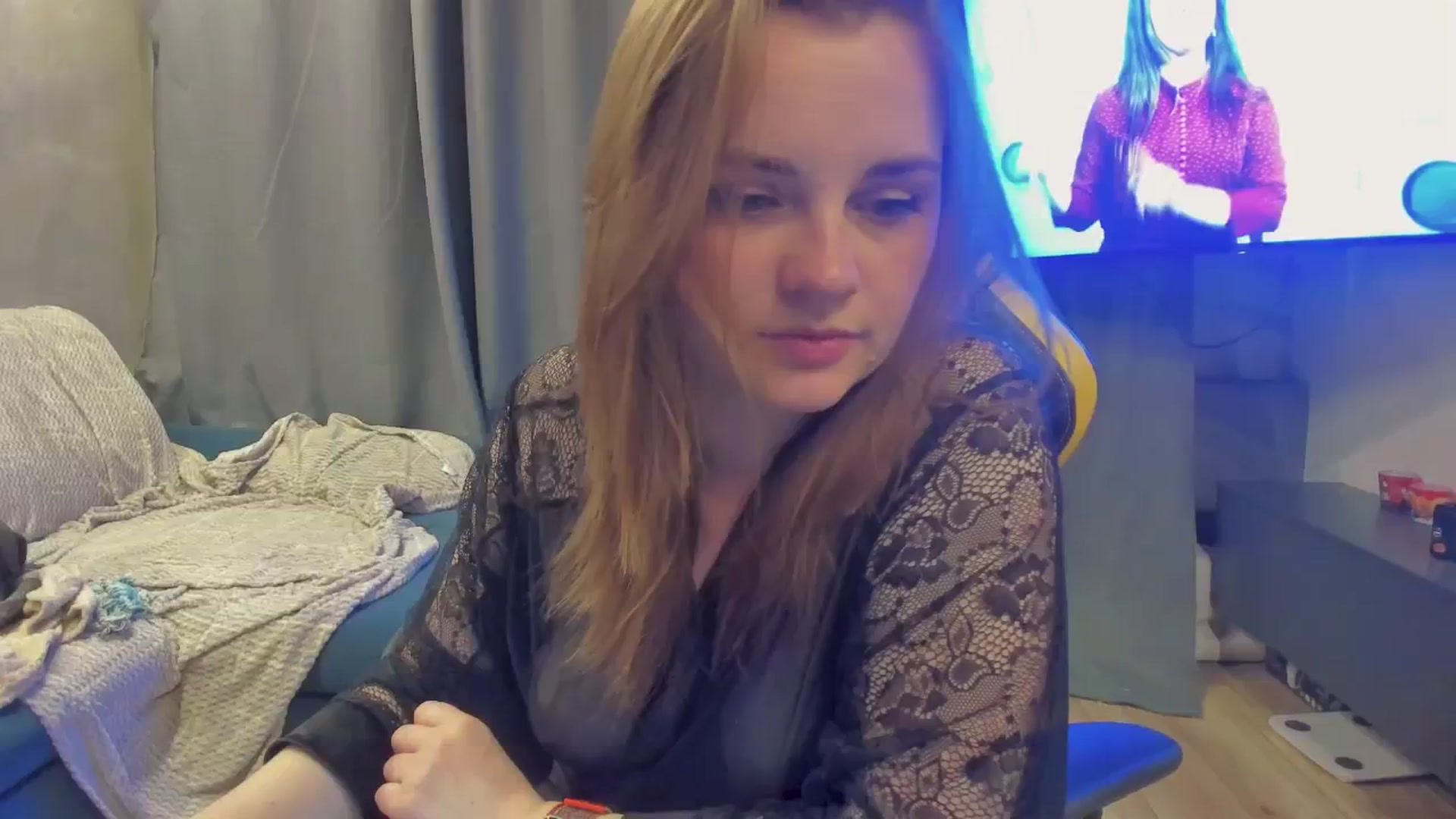 Gallery image thumbnail from BiteTheSweet's myfreecams stream on, 04/24/2026, 22:08 image 15 of 20