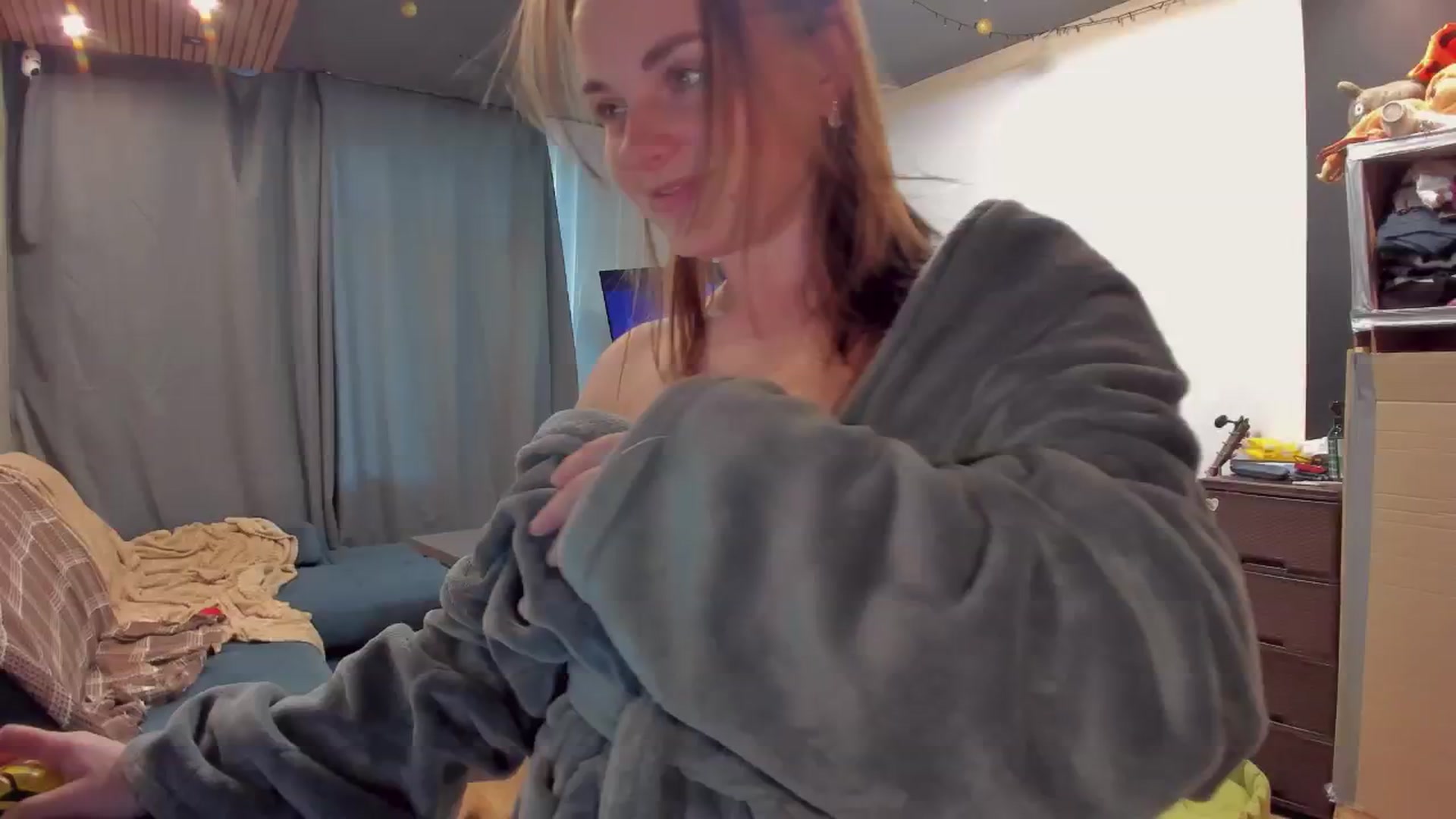 Gallery image thumbnail from BiteTheSweet's myfreecams stream on, 05/04/2026, 15:26 image 13 of 20