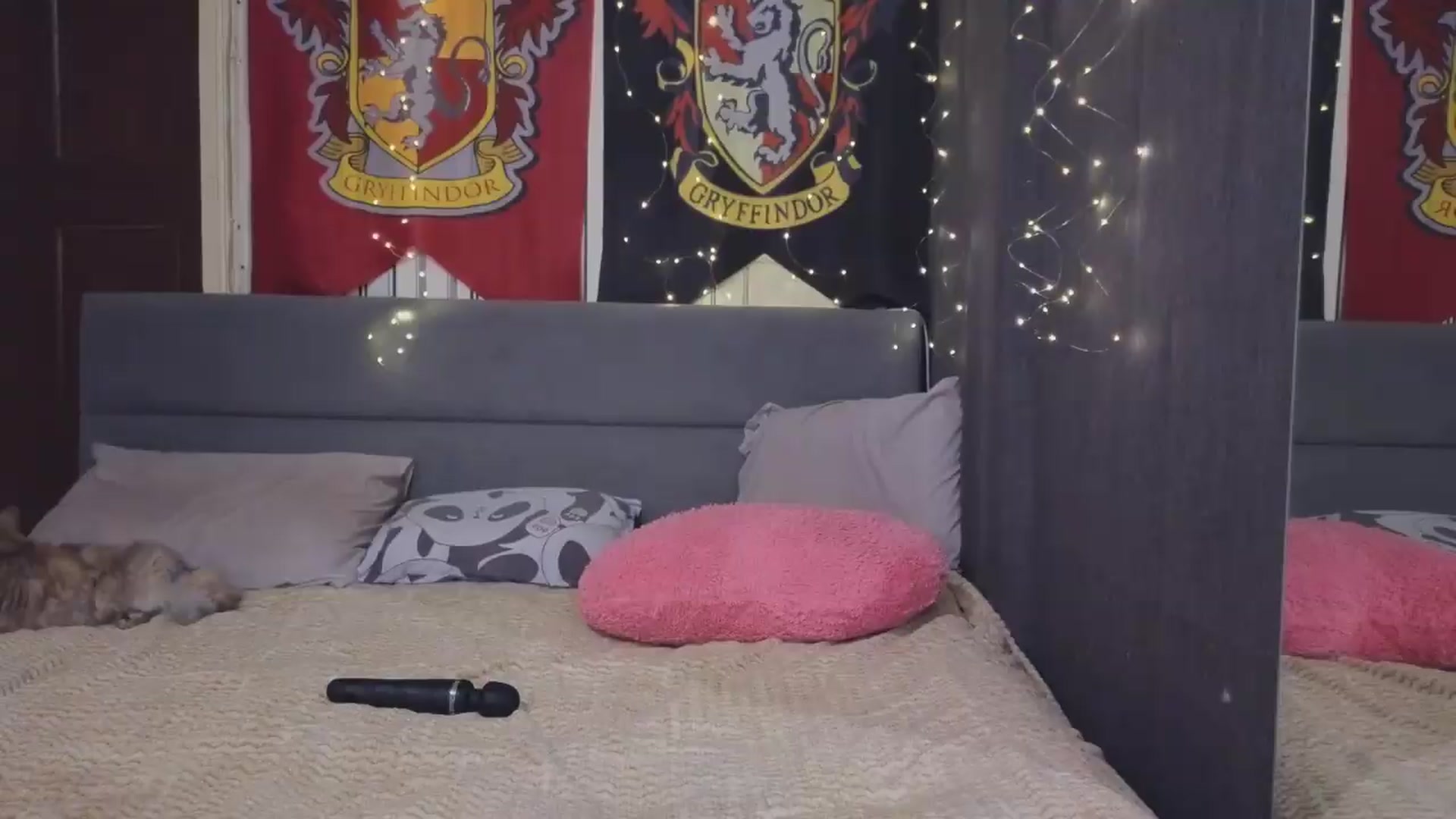Gallery image thumbnail from BiteTheSweet's myfreecams stream on, 05/05/2026, 18:21 image 15 of 20