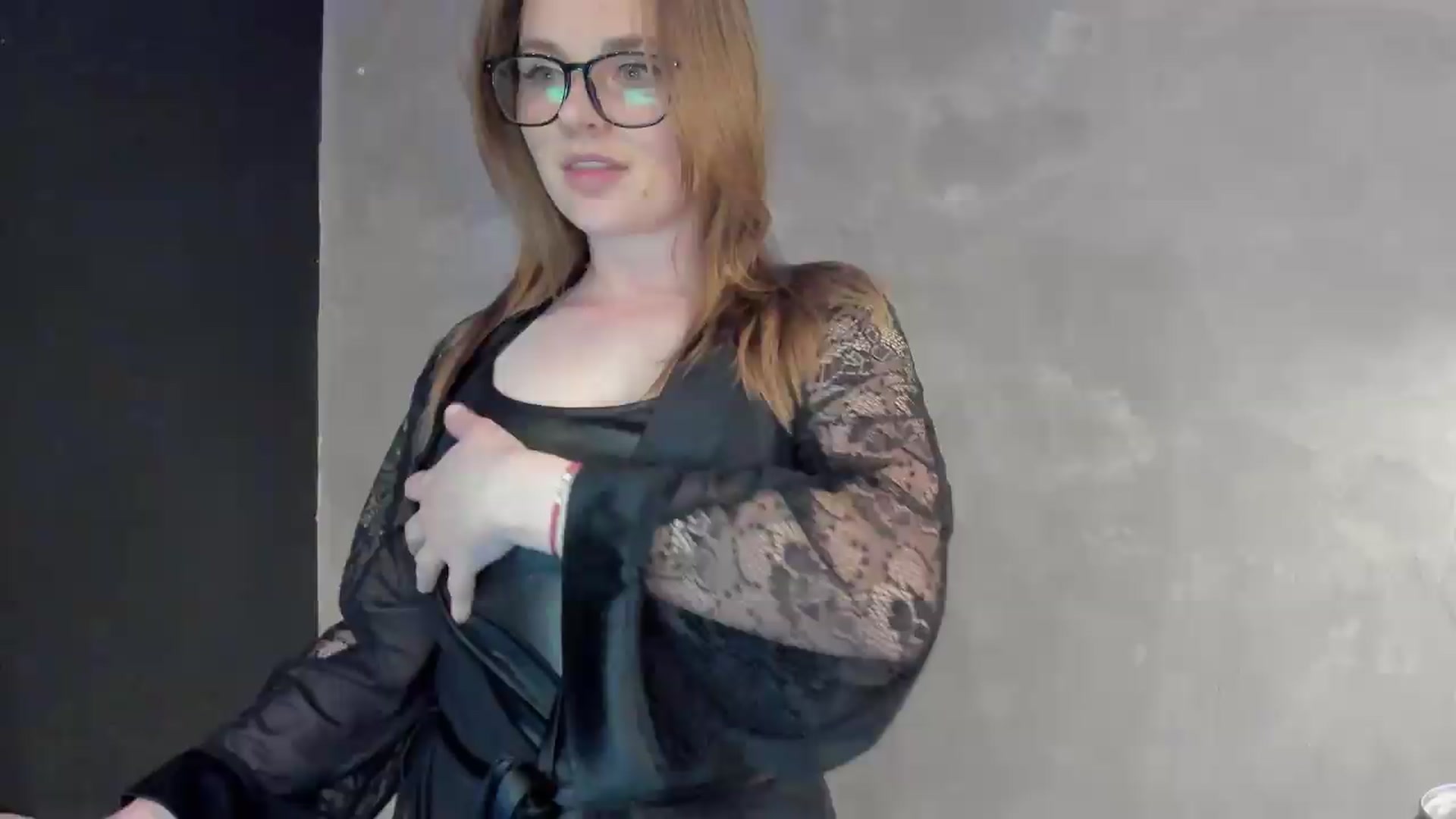 Gallery image thumbnail from BiteTheSweet's myfreecams stream on, 05/07/2026, 17:34 image 16 of 20