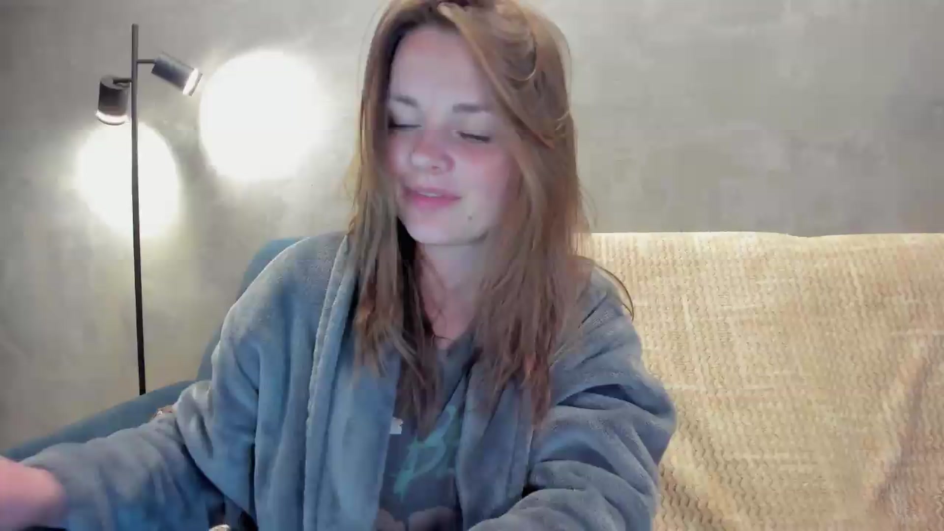 Gallery image thumbnail from BiteTheSweet's myfreecams stream on, 05/09/2026, 17:35 image 1 of 20