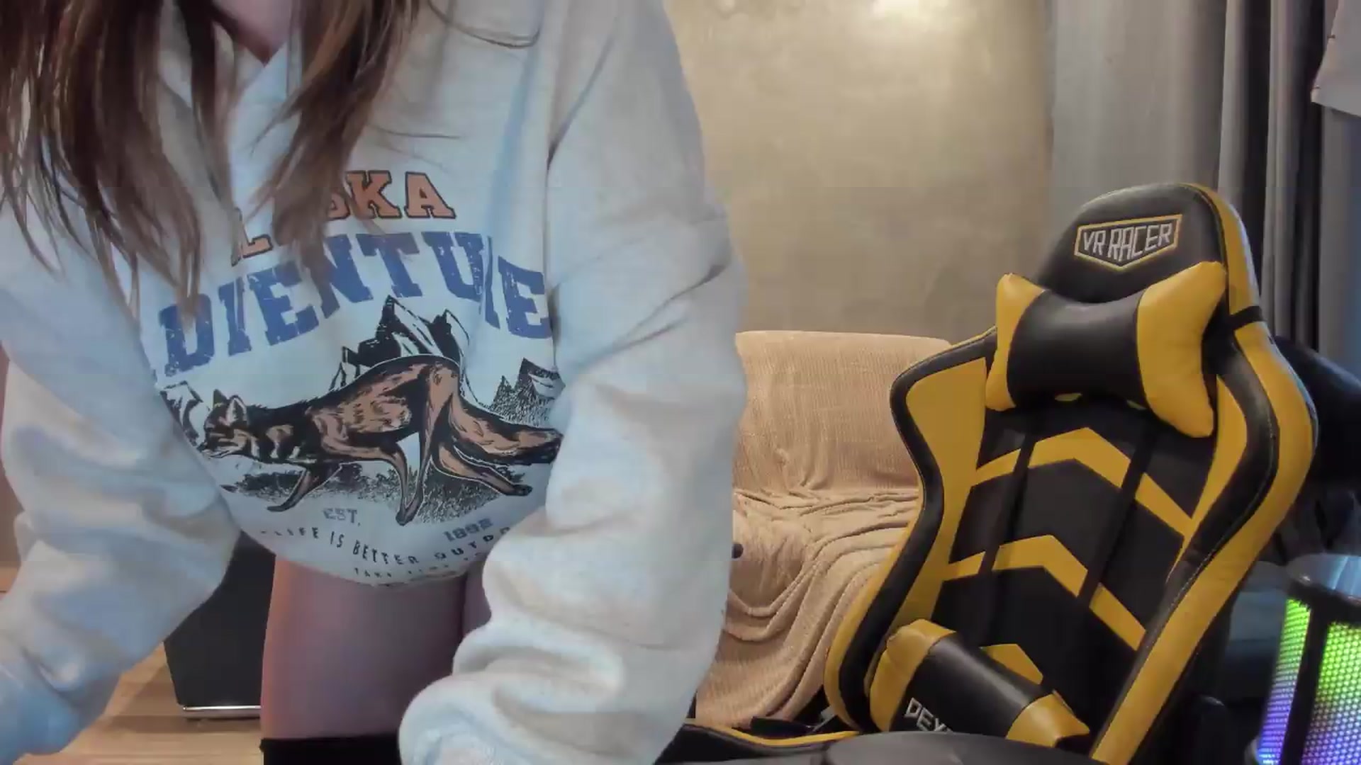 Gallery image thumbnail from BiteTheSweet's myfreecams stream on, 05/10/2026, 05:08 image 17 of 20