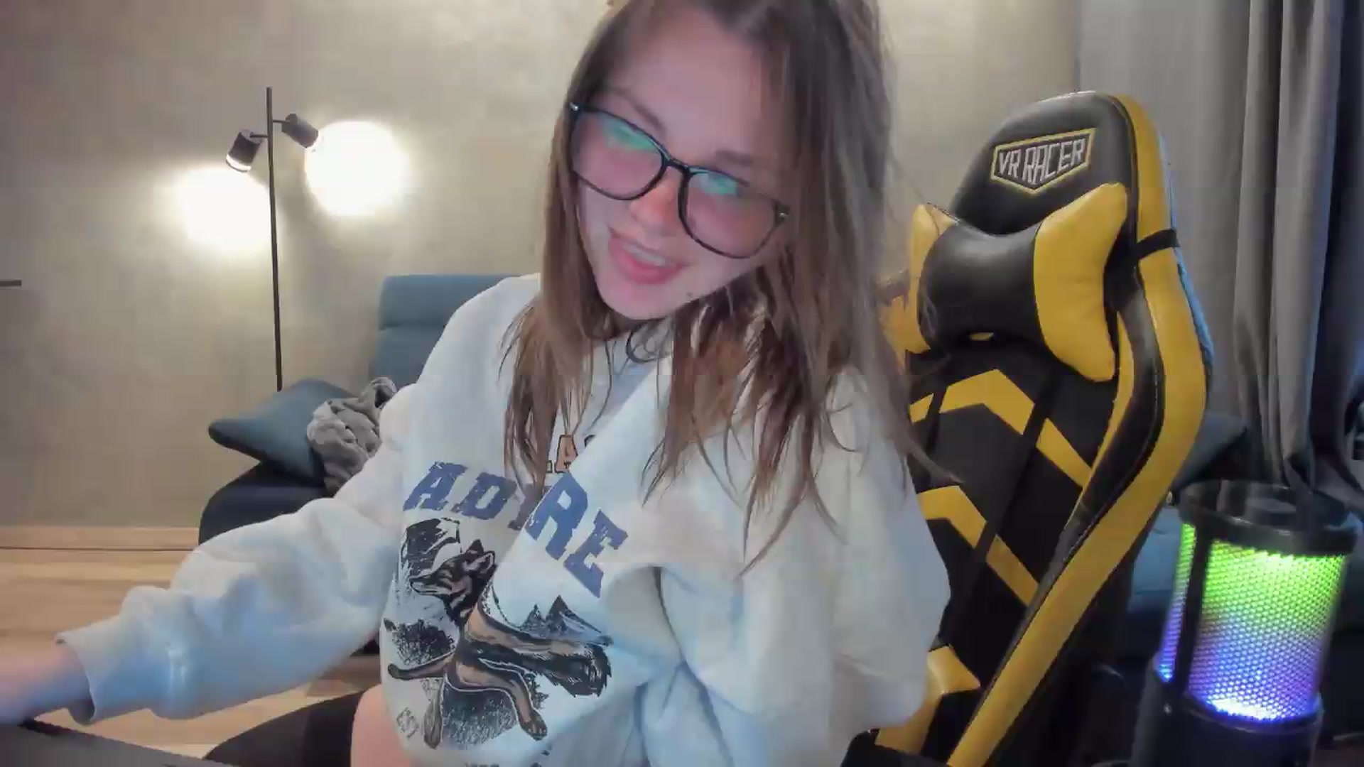 Gallery image thumbnail from BiteTheSweet's myfreecams stream on, 05/10/2026, 05:08 image 7 of 20
