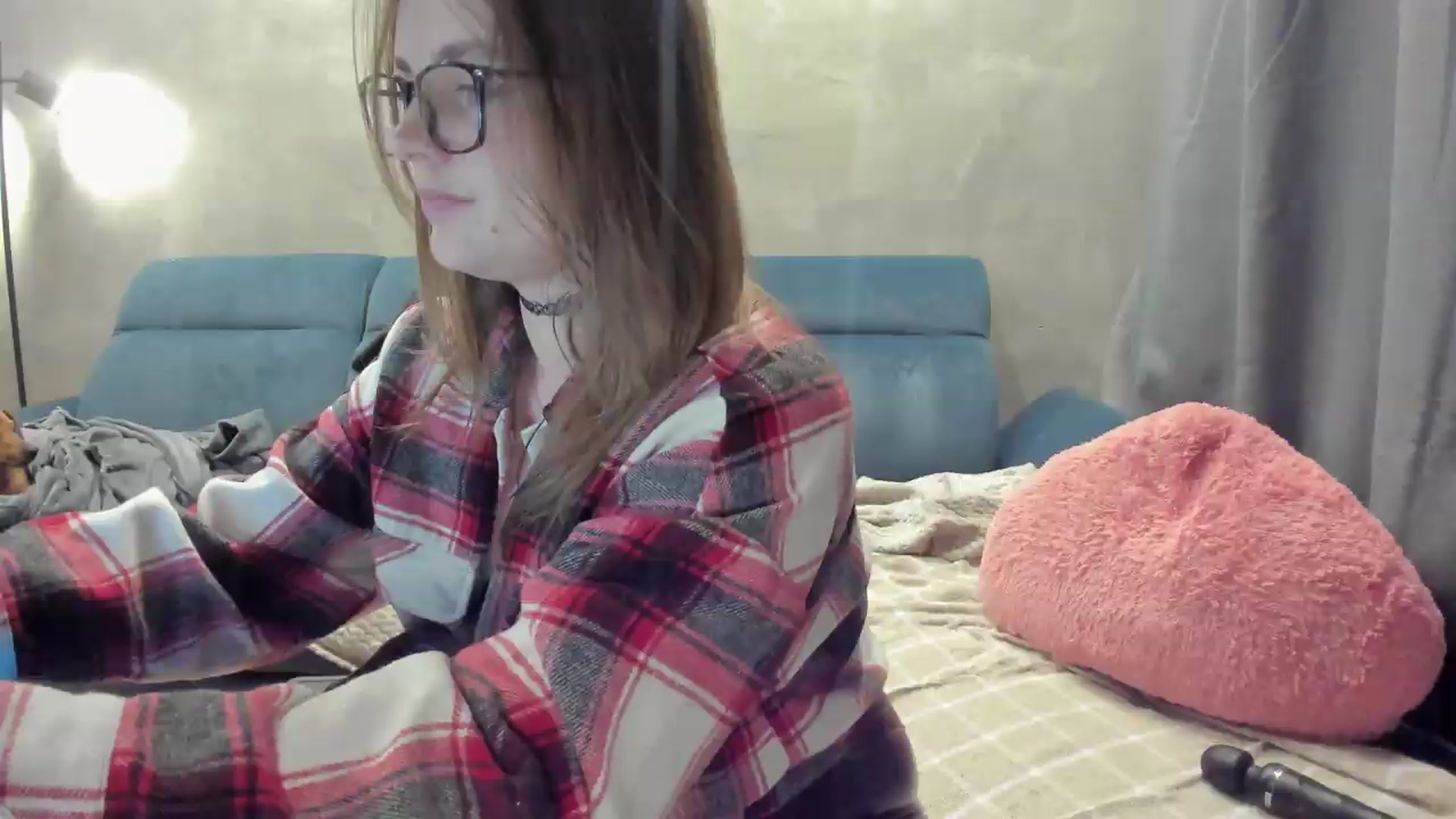 Gallery image thumbnail from BiteTheSweet's myfreecams stream on, 05/17/2026, 20:48 image 13 of 20