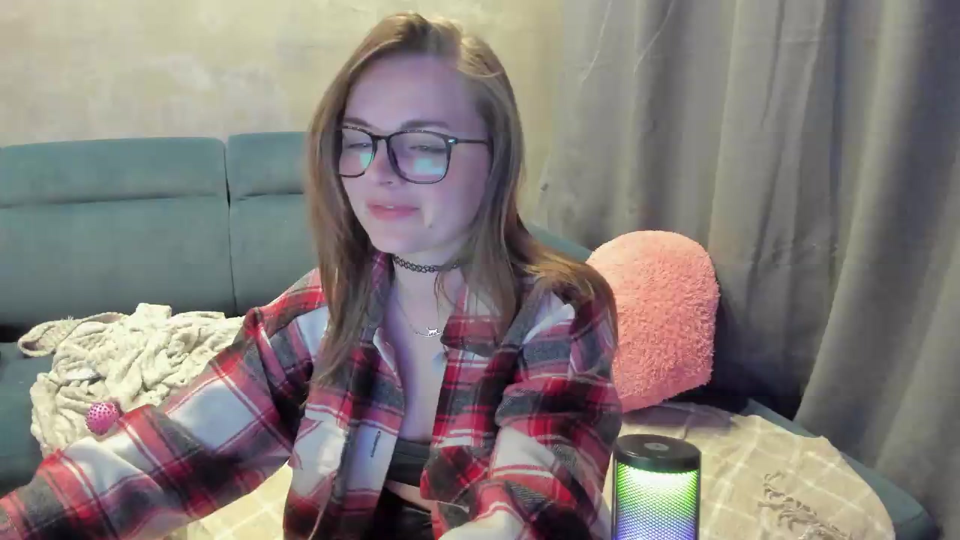 Gallery image thumbnail from BiteTheSweet's myfreecams stream on, 05/17/2026, 21:01 image 9 of 20