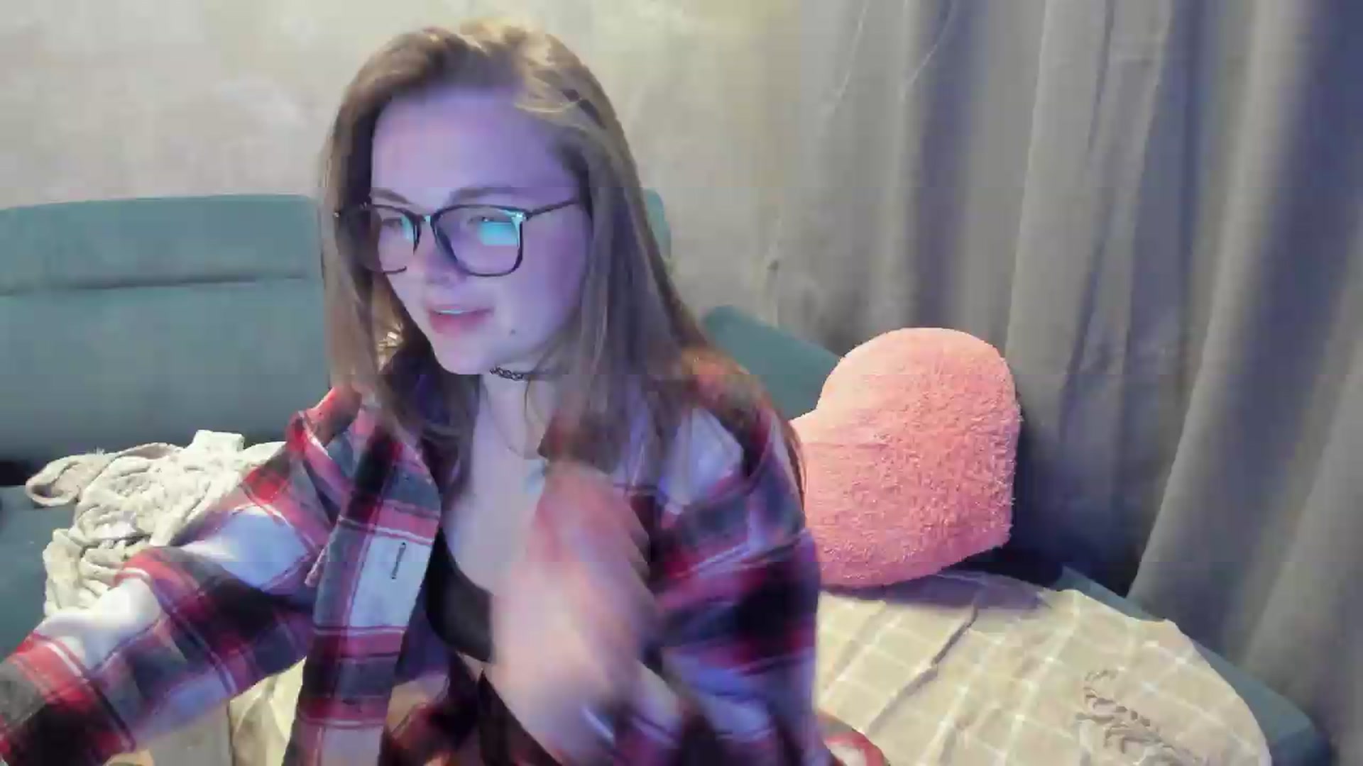 Gallery image thumbnail from BiteTheSweet's myfreecams stream on, 05/17/2026, 21:01 image 4 of 20