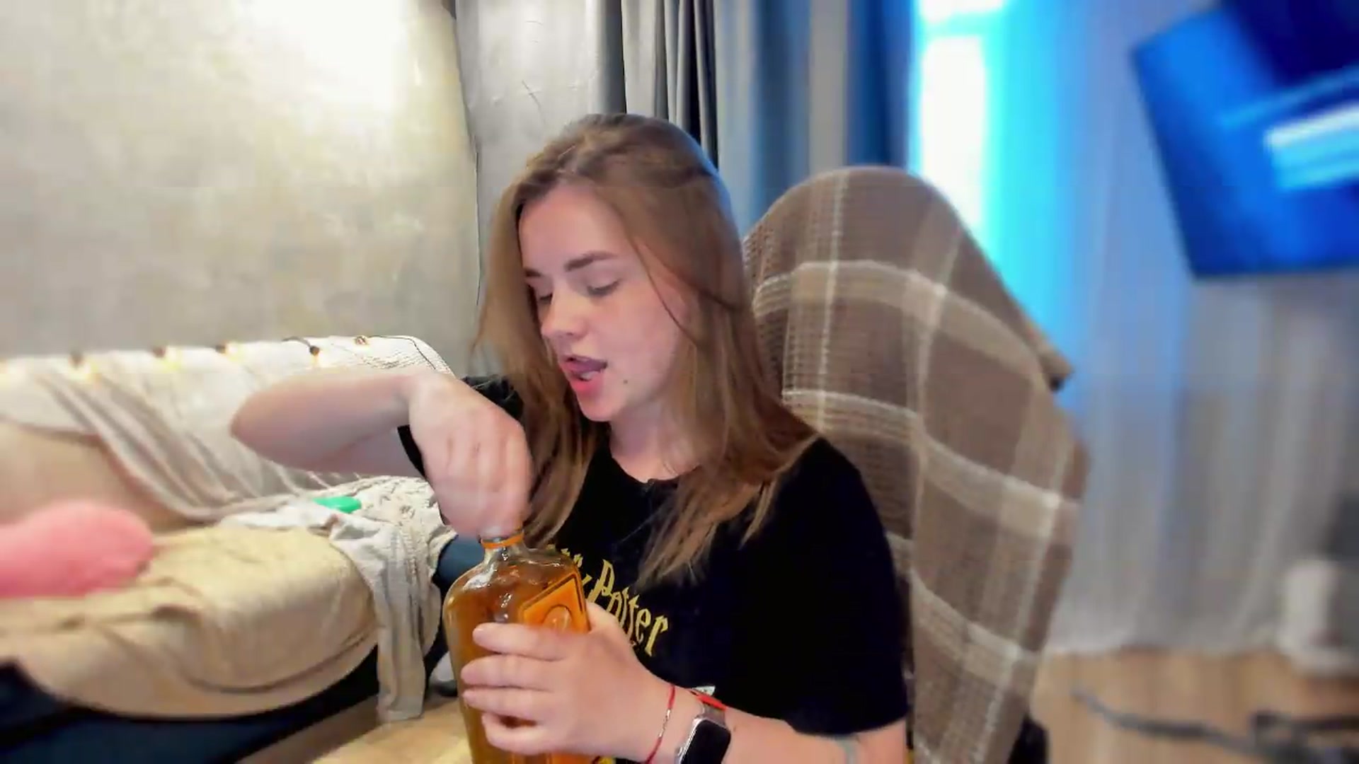 Gallery image thumbnail from BiteTheSweet's myfreecams stream on, 05/24/2026, 15:16 image 13 of 20