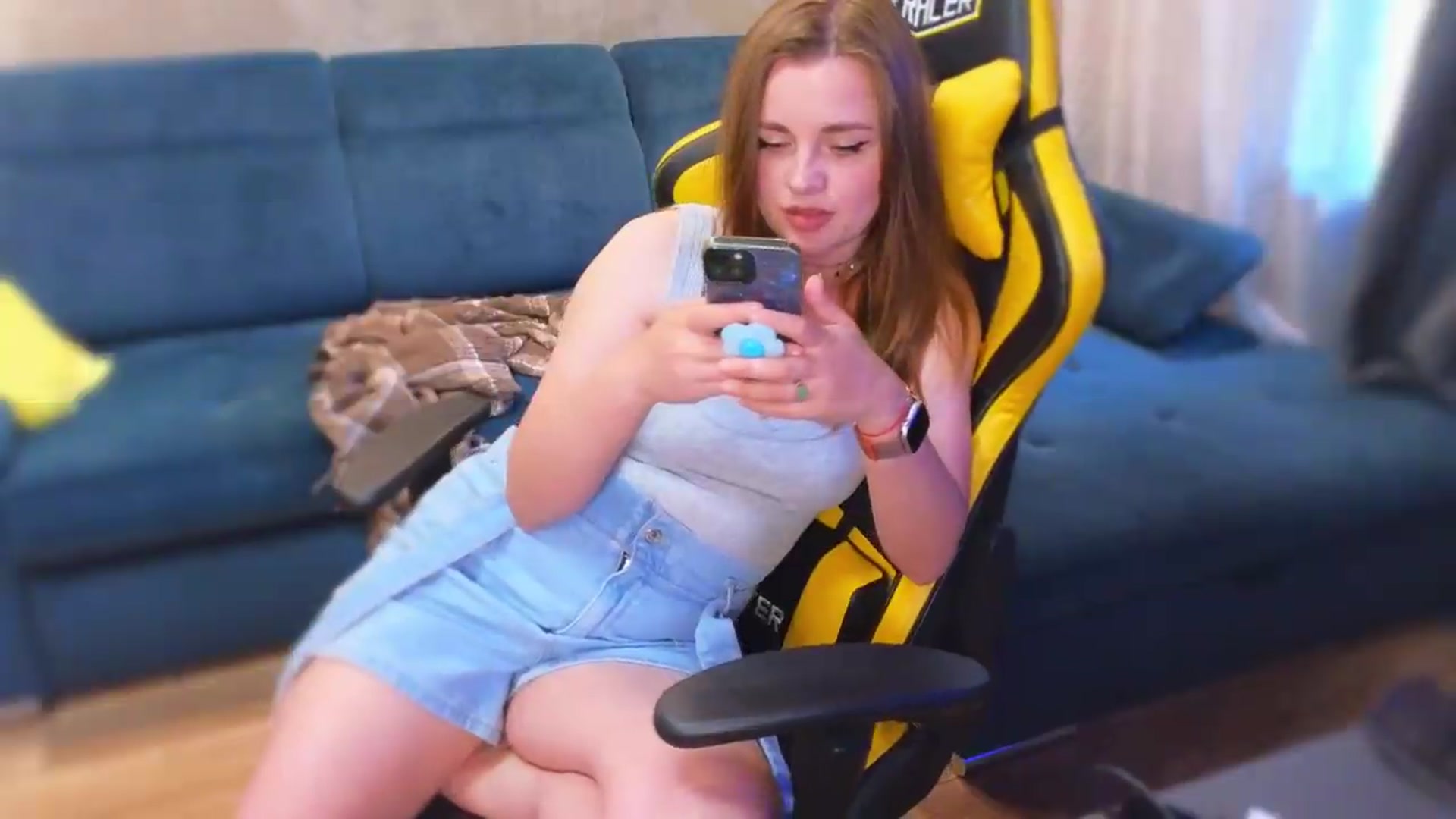 Gallery image thumbnail from BiteTheSweet's myfreecams stream on, 06/21/2026, 17:09 image 11 of 20