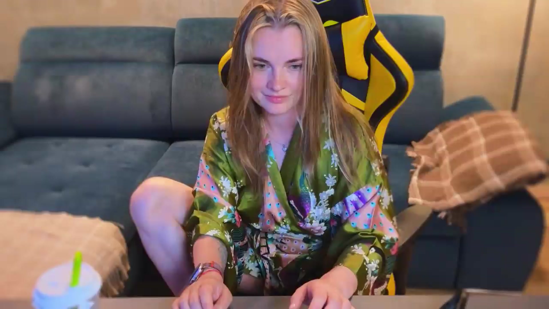Gallery image thumbnail from BiteTheSweet's myfreecams stream on, 06/26/2026, 16:38 image 9 of 20