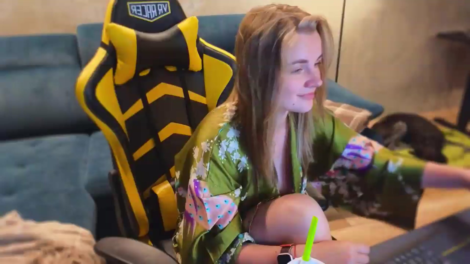 Gallery image thumbnail from BiteTheSweet's myfreecams stream on, 06/26/2026, 16:38 image 20 of 20