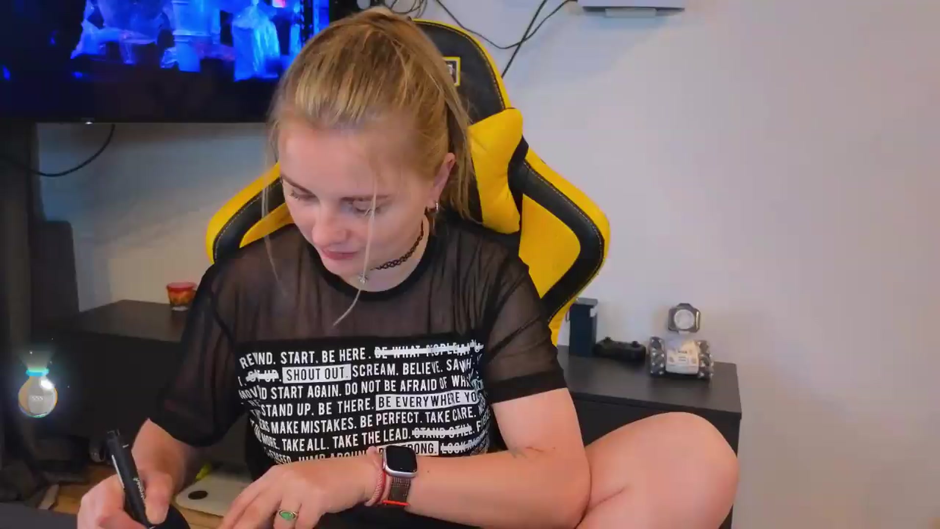Gallery image thumbnail from BiteTheSweet's myfreecams stream on, 07/03/2026, 12:00 image 17 of 20
