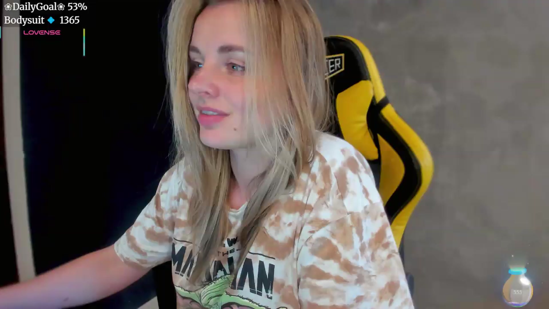 Gallery image thumbnail from BiteTheSweet's myfreecams stream on, 07/04/2026, 15:03 image 11 of 20