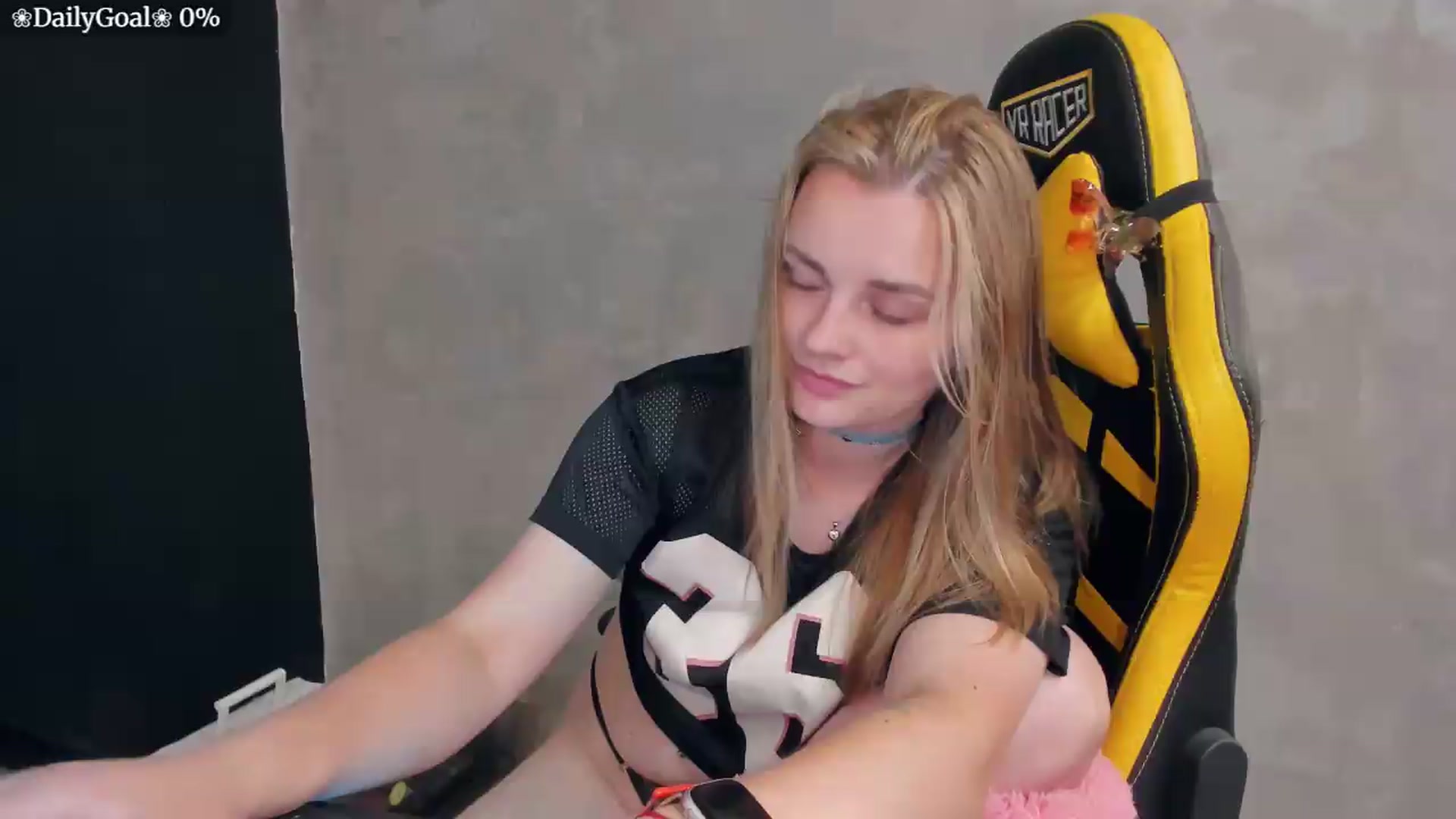Gallery image thumbnail from BiteTheSweet's myfreecams stream on, 07/07/2026, 15:51 image 9 of 20