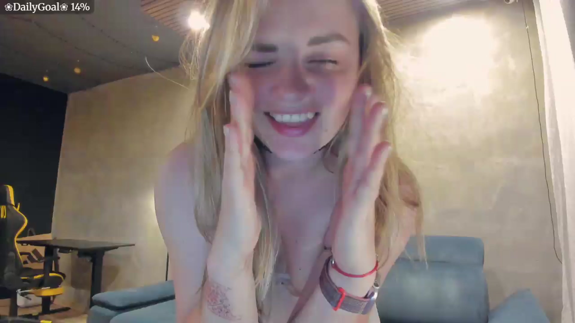 Gallery image thumbnail from BiteTheSweet's myfreecams stream on, 07/19/2026, 16:12 image 10 of 20