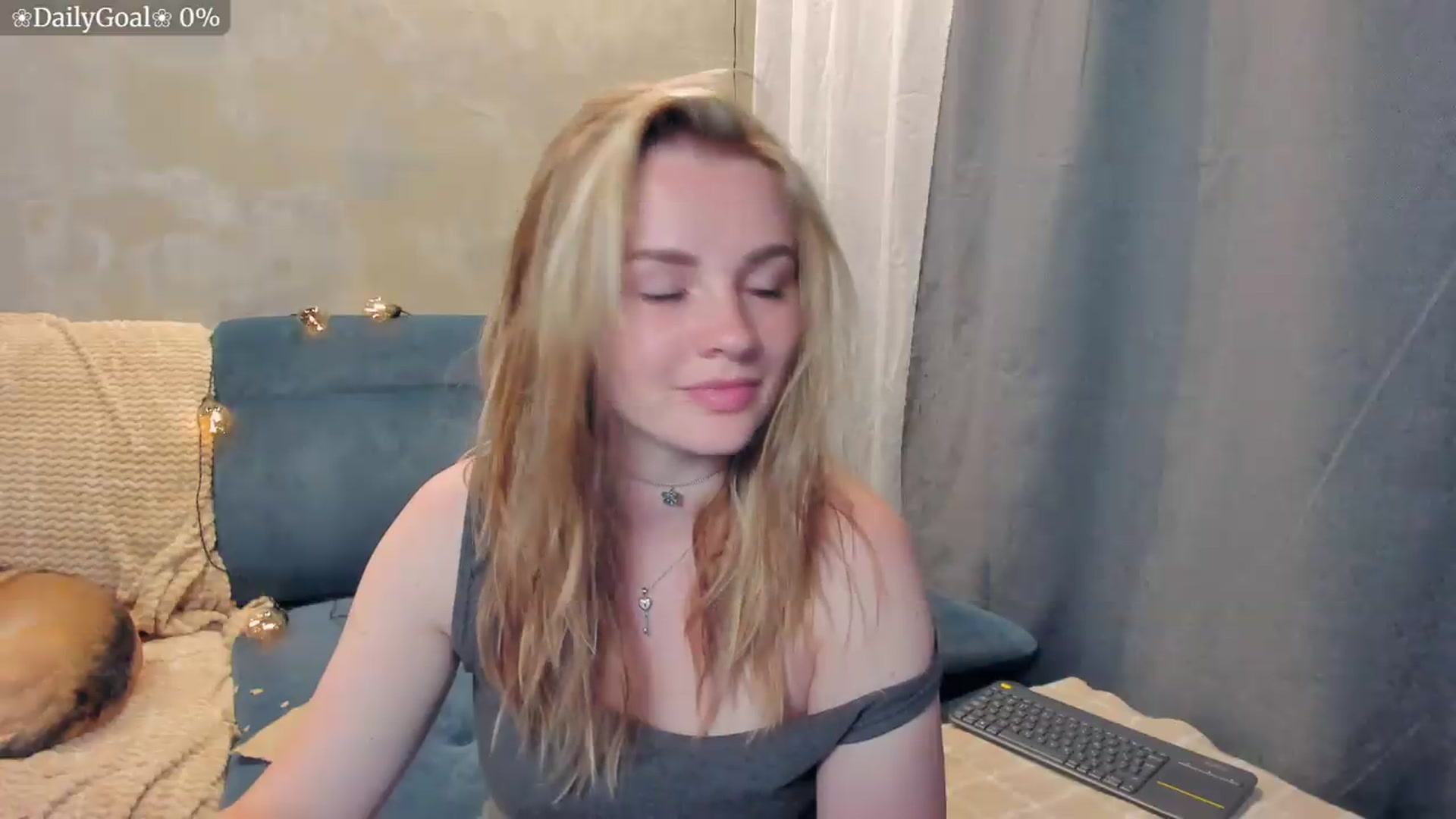 Gallery image thumbnail from BiteTheSweet's myfreecams stream on, 07/23/2026, 16:52 image 17 of 20