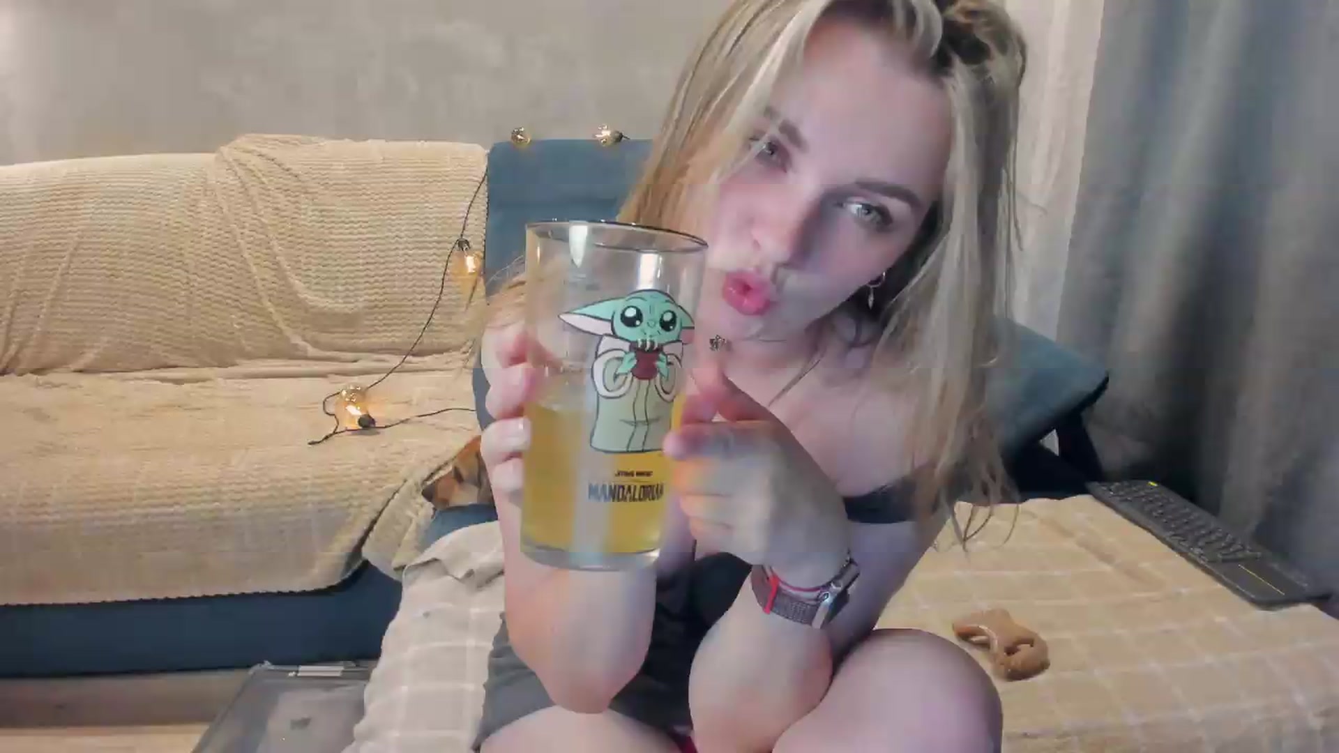 Gallery image thumbnail from BiteTheSweet's myfreecams stream on, 07/23/2026, 19:55 image 3 of 20