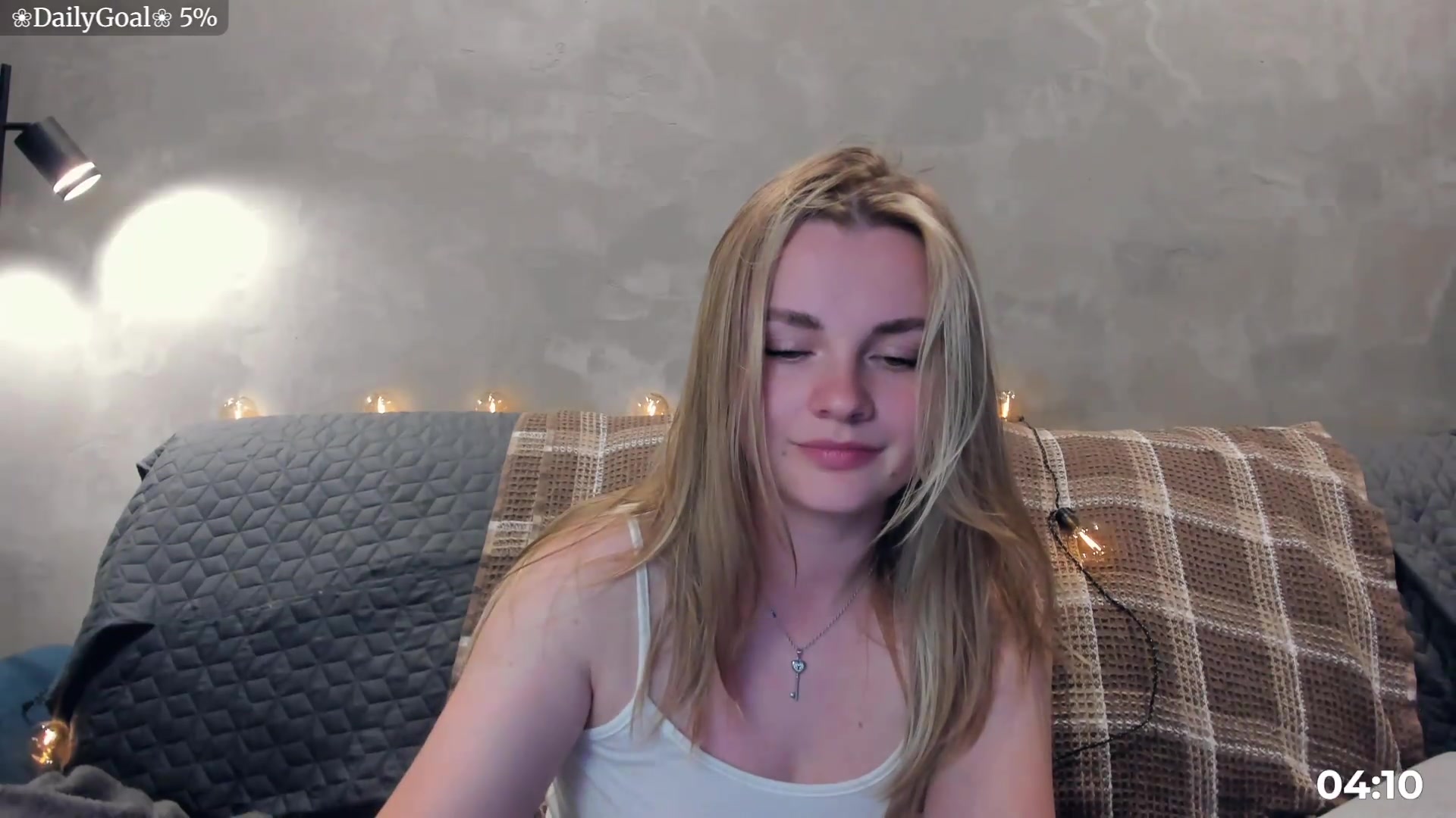 Gallery image thumbnail from BiteTheSweet's myfreecams stream on, 08/20/2026, 19:31 image 16 of 20