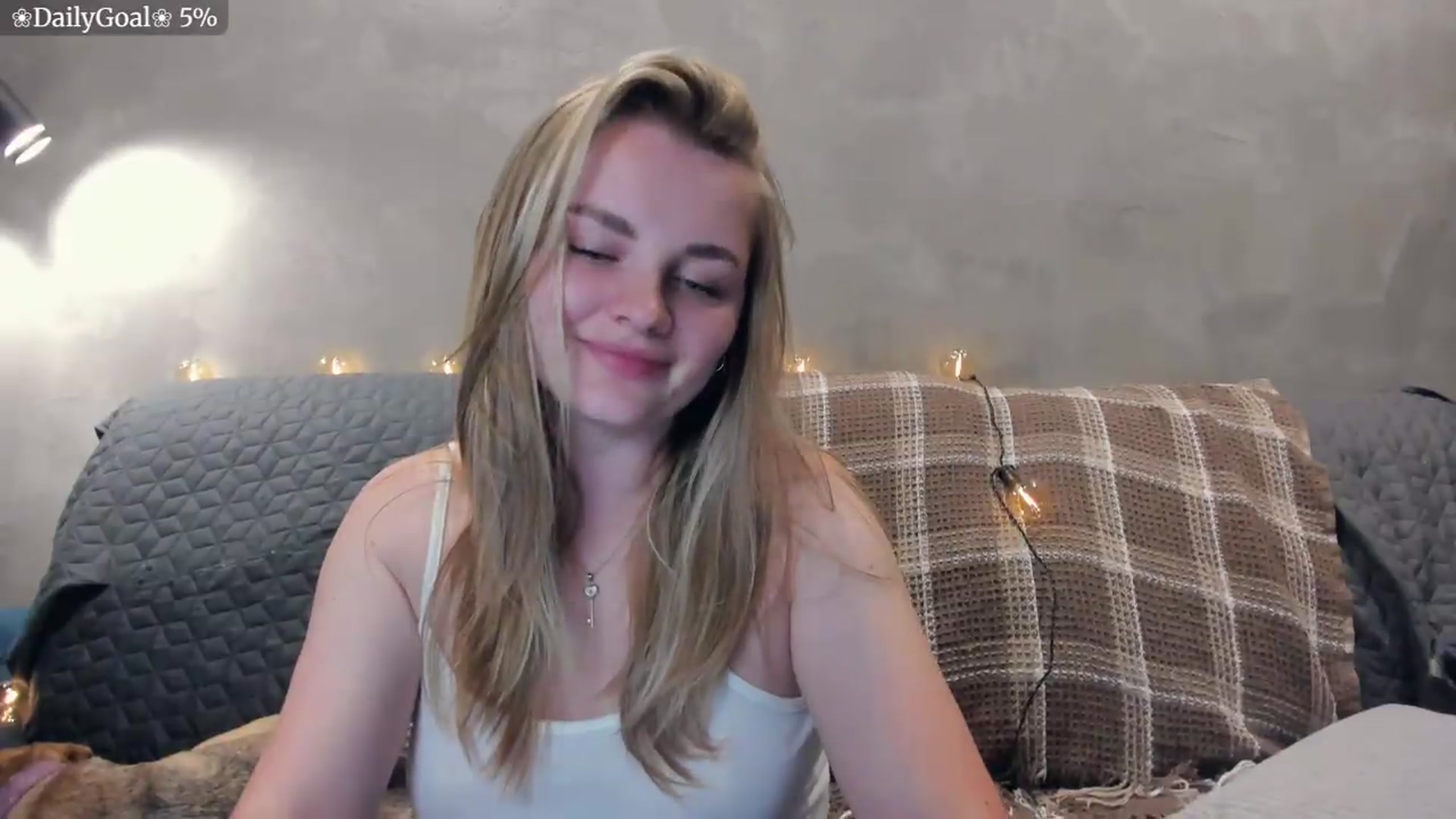 Gallery image thumbnail from BiteTheSweet's myfreecams stream on, 08/20/2026, 19:45 image 17 of 20