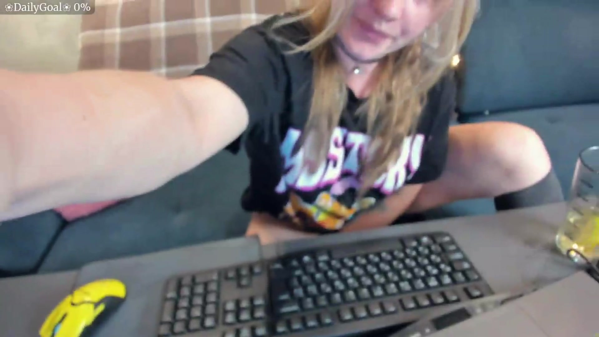 Gallery image thumbnail from BiteTheSweet's myfreecams stream on, 08/29/2026, 20:37 image 3 of 20