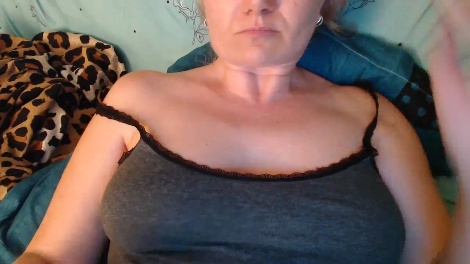 Gallery image thumbnail from Bite_Me__'s myfreecams stream on, 07/08/2023, 20:11 image 7 of 20