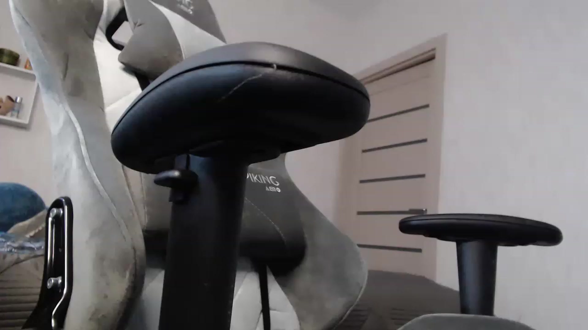 Gallery image thumbnail from BitsyMia's myfreecams stream on, 11/17/2022, 05:41 image 18 of 20
