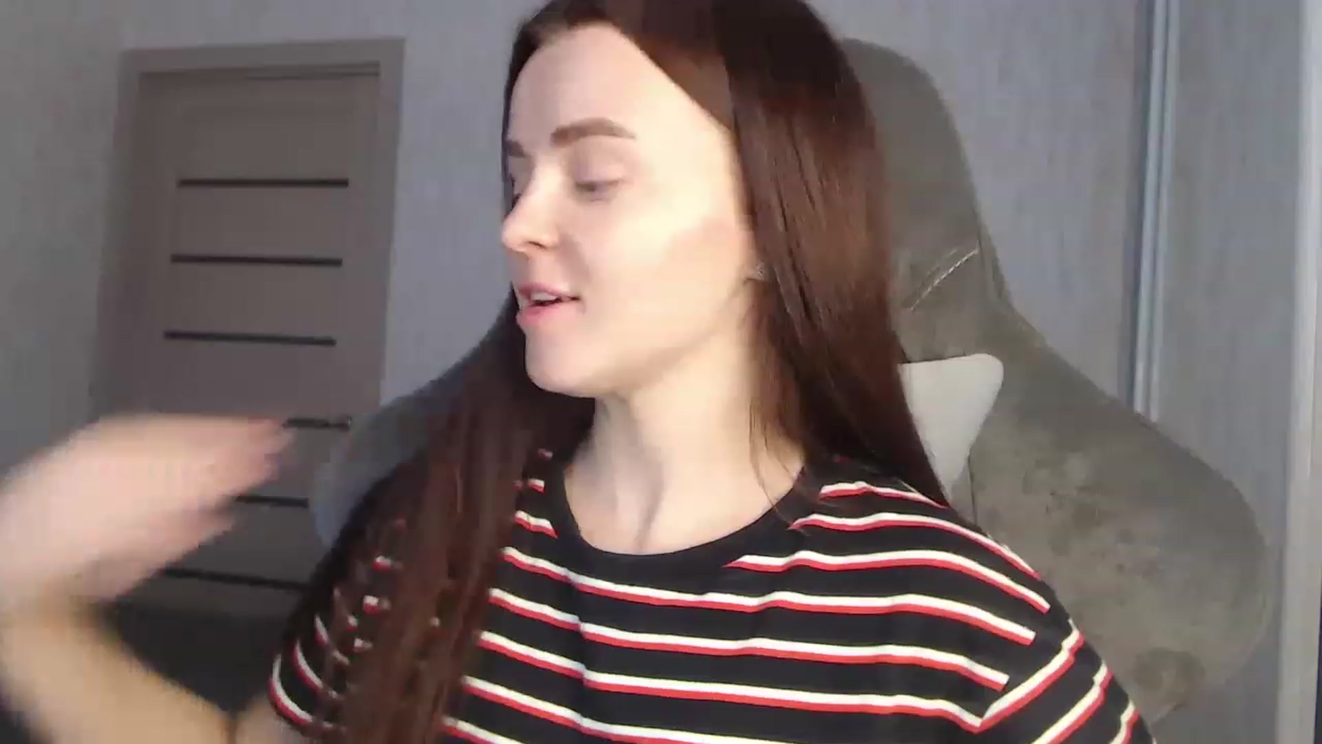 Gallery image thumbnail from BitsyMia's myfreecams stream on, 12/25/2022, 06:20 image 9 of 20