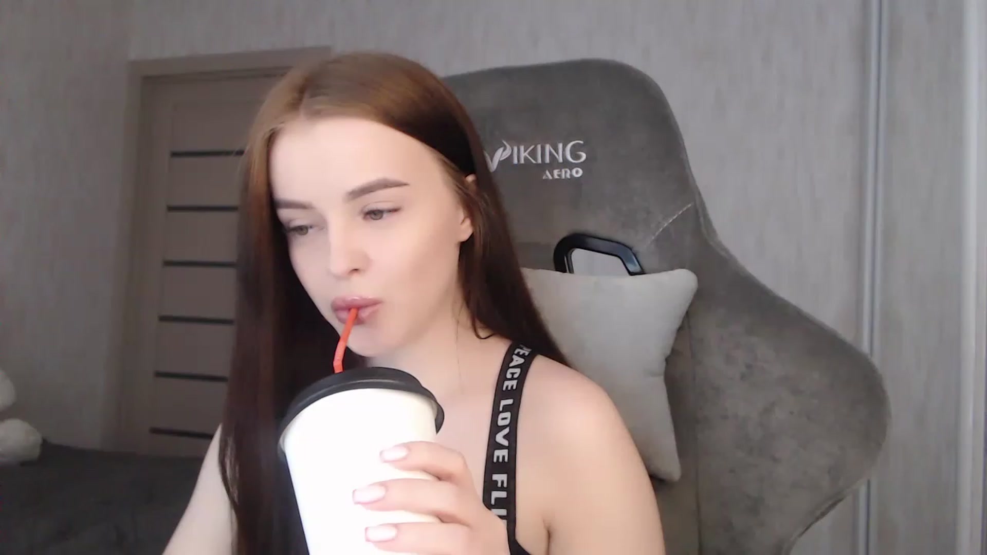 Gallery image thumbnail from BitsyMia's myfreecams stream on, 03/27/2023, 05:20 image 5 of 20