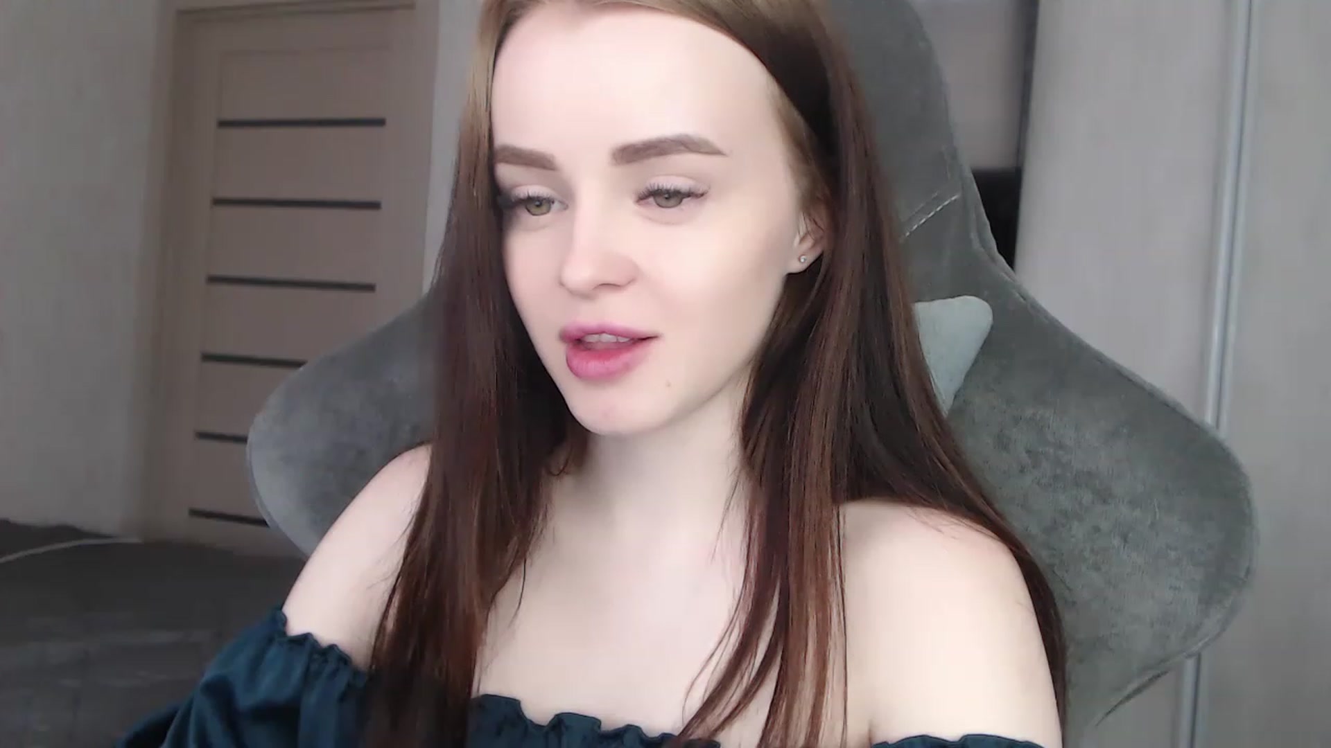 Gallery image thumbnail from BitsyMia's myfreecams stream on, 05/03/2023, 06:56 image 4 of 20