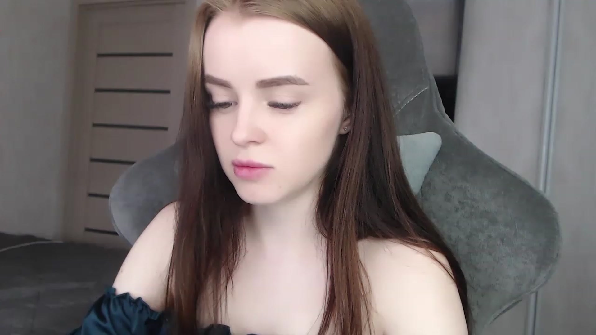 Gallery image thumbnail from BitsyMia's myfreecams stream on, 05/03/2023, 06:56 image 9 of 20
