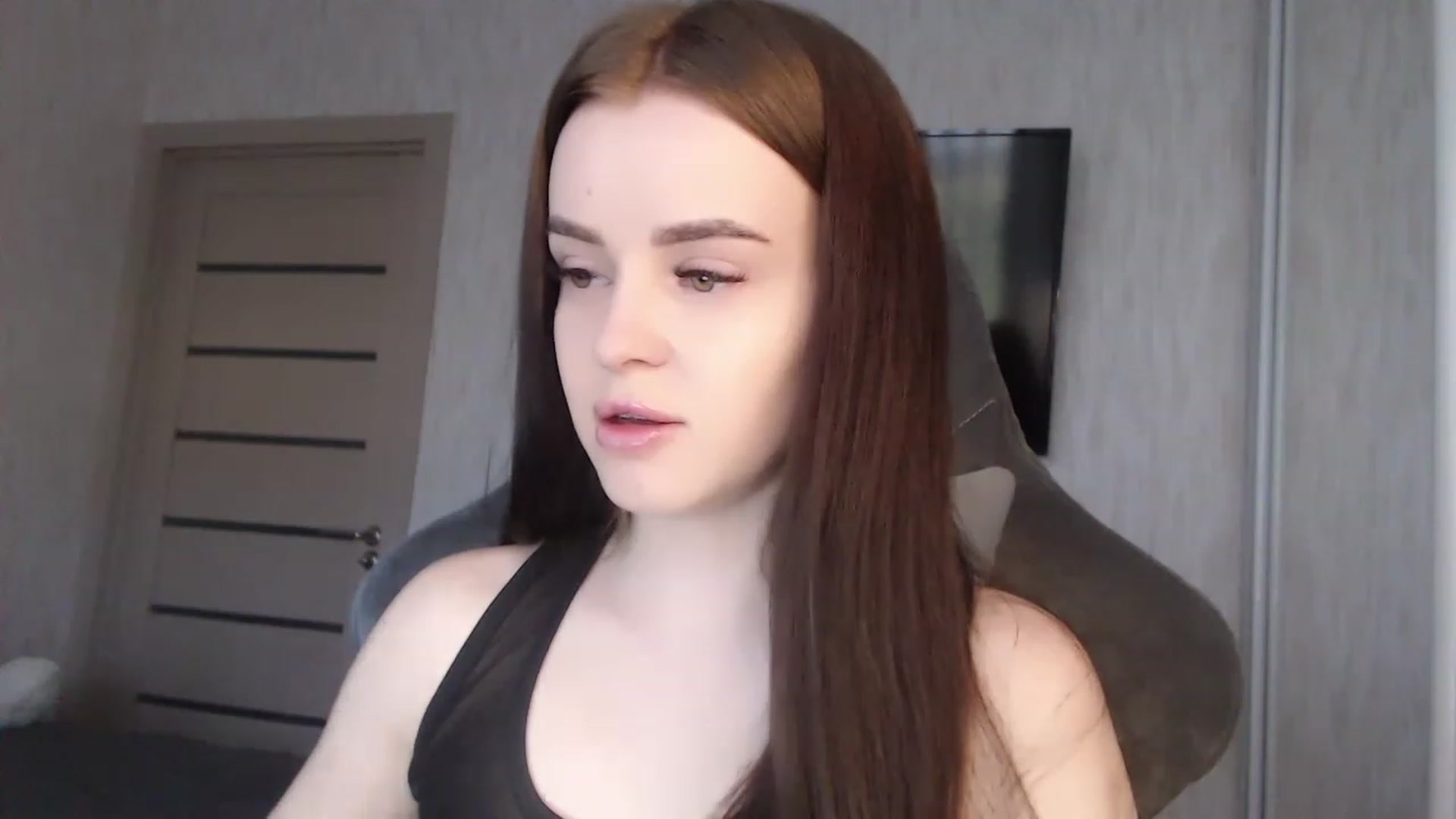 Gallery image thumbnail from BitsyMia's myfreecams stream on, 06/19/2023, 03:45 image 2 of 20