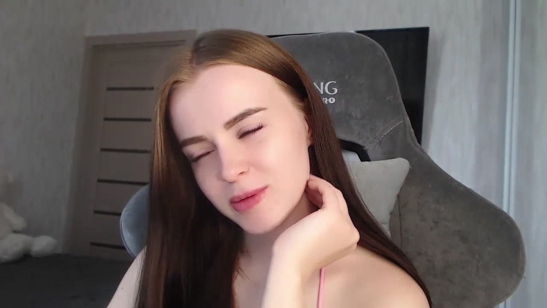Gallery image thumbnail from BitsyMia's myfreecams stream on, 07/18/2023, 06:57 image 19 of 20
