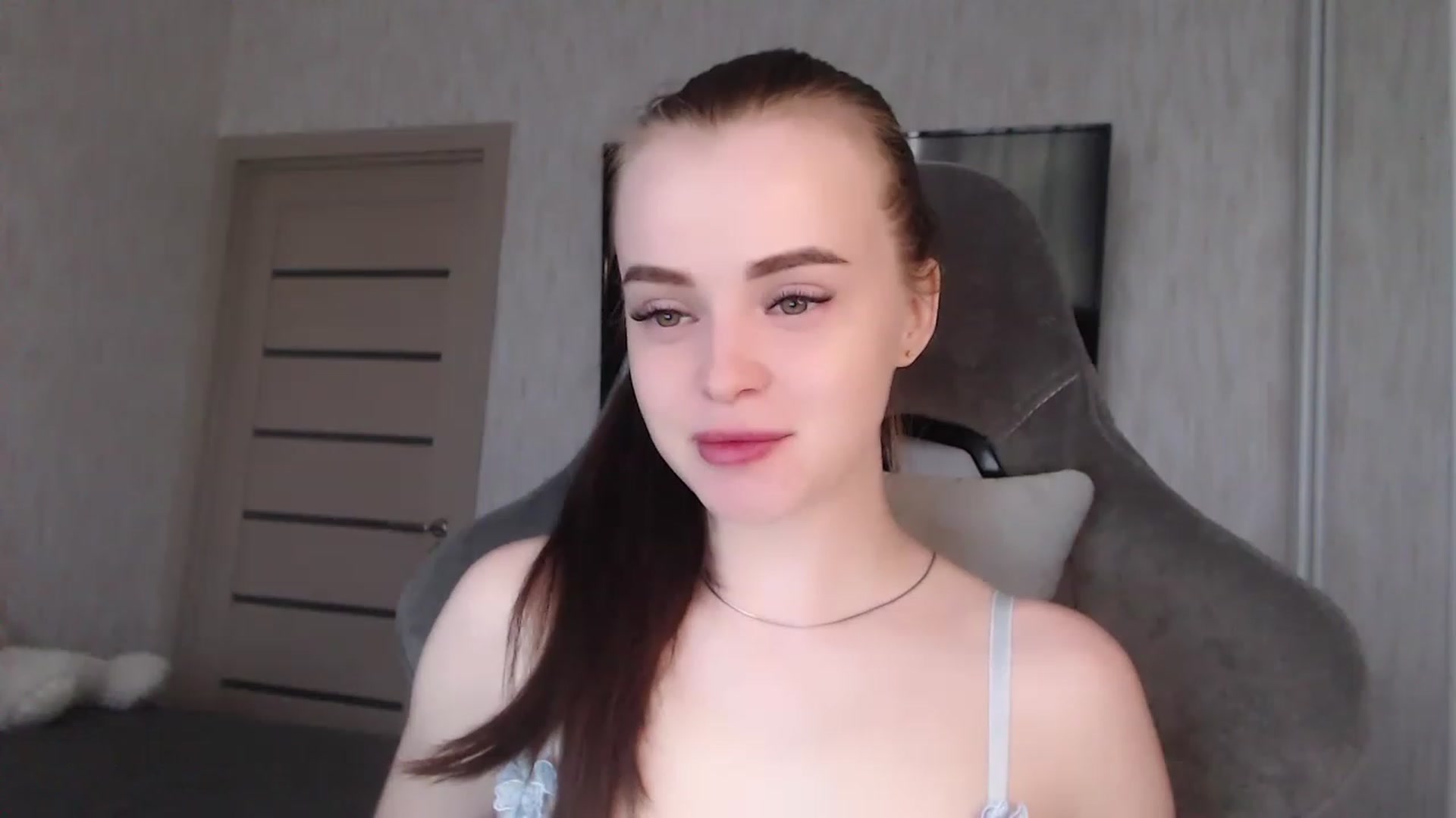 Gallery image thumbnail from BitsyMia's myfreecams stream on, 07/19/2023, 05:17 image 1 of 20