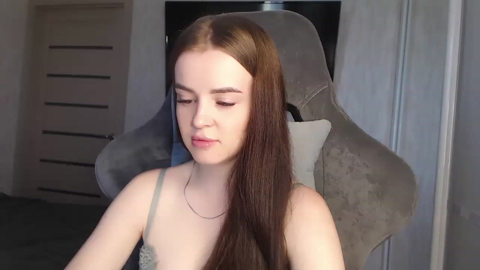 Gallery image thumbnail from BitsyMia's myfreecams stream on, 08/01/2023, 06:05 image 1 of 20