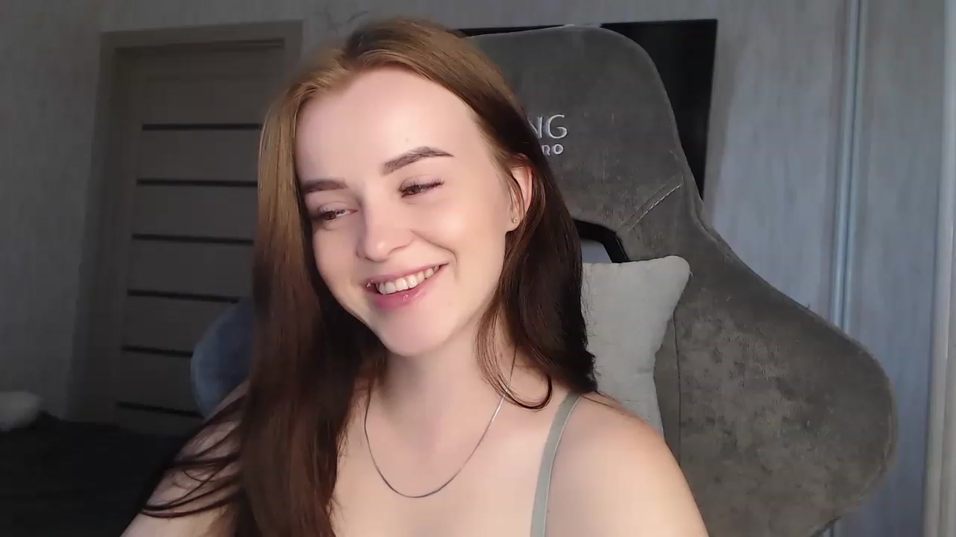 Gallery image thumbnail from BitsyMia's myfreecams stream on, 08/01/2023, 06:05 image 18 of 20